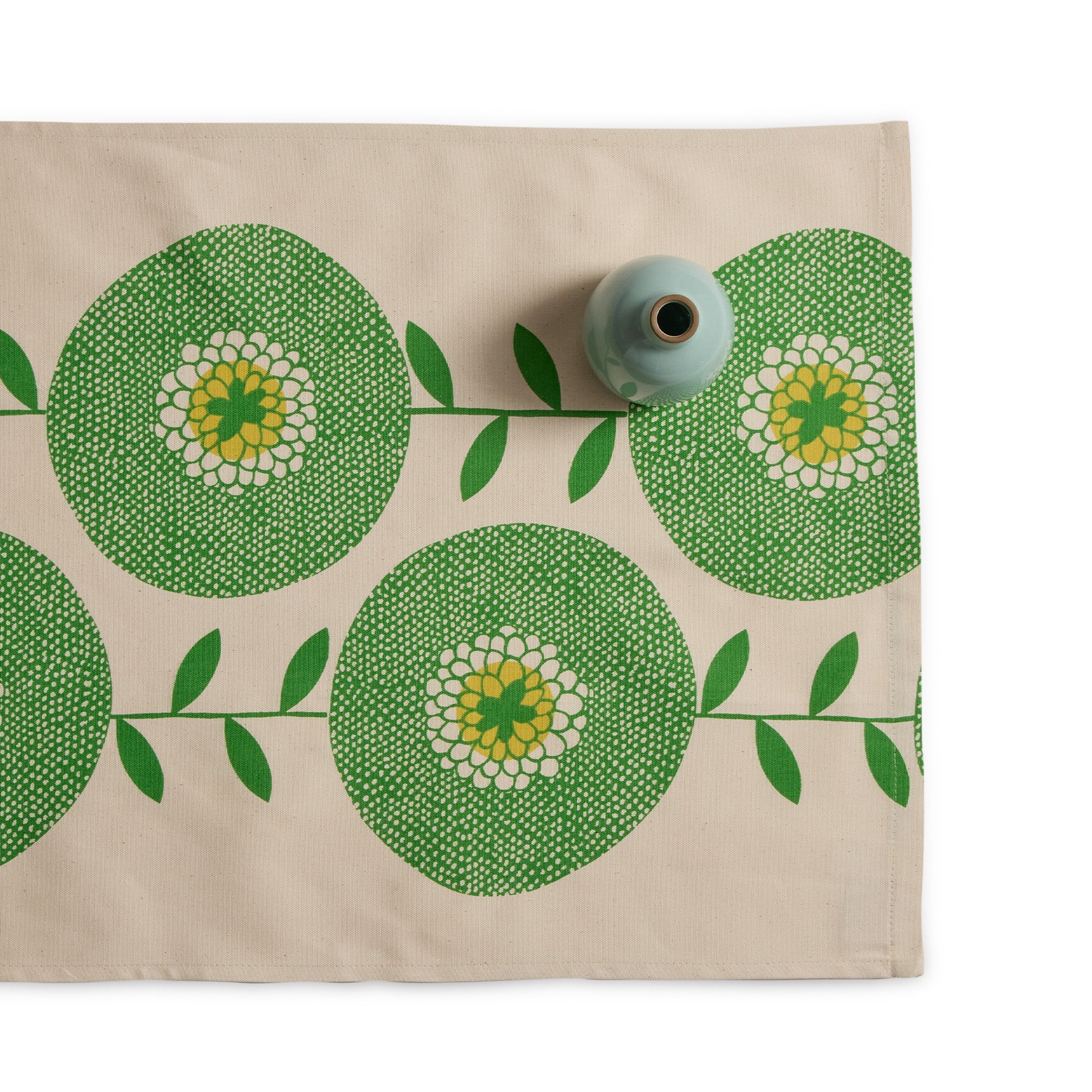 Grass Green Flower Fields Table Runner - Elegant Dining Decor for Weddings, Parties & Home Decor