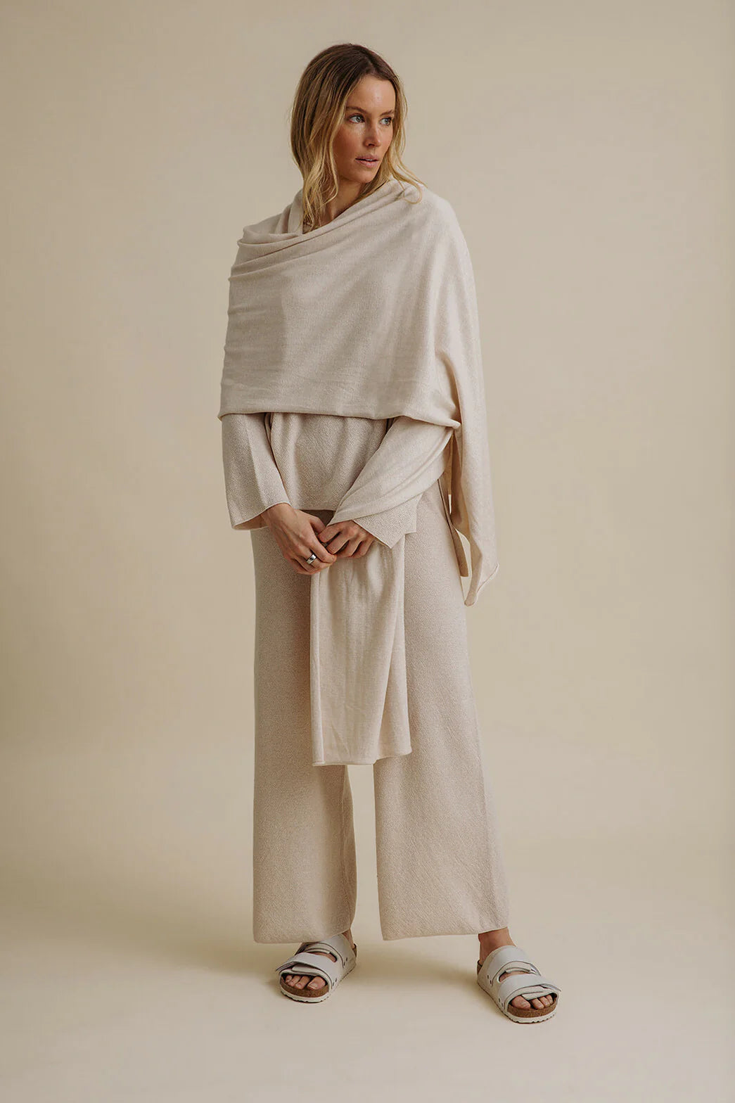 Premium Talamaya Merino Wool Wrap - Soft & Warm Winter Shawl for Women - Perfect for Cozy Evenings, Travel & Outdoor Adventures