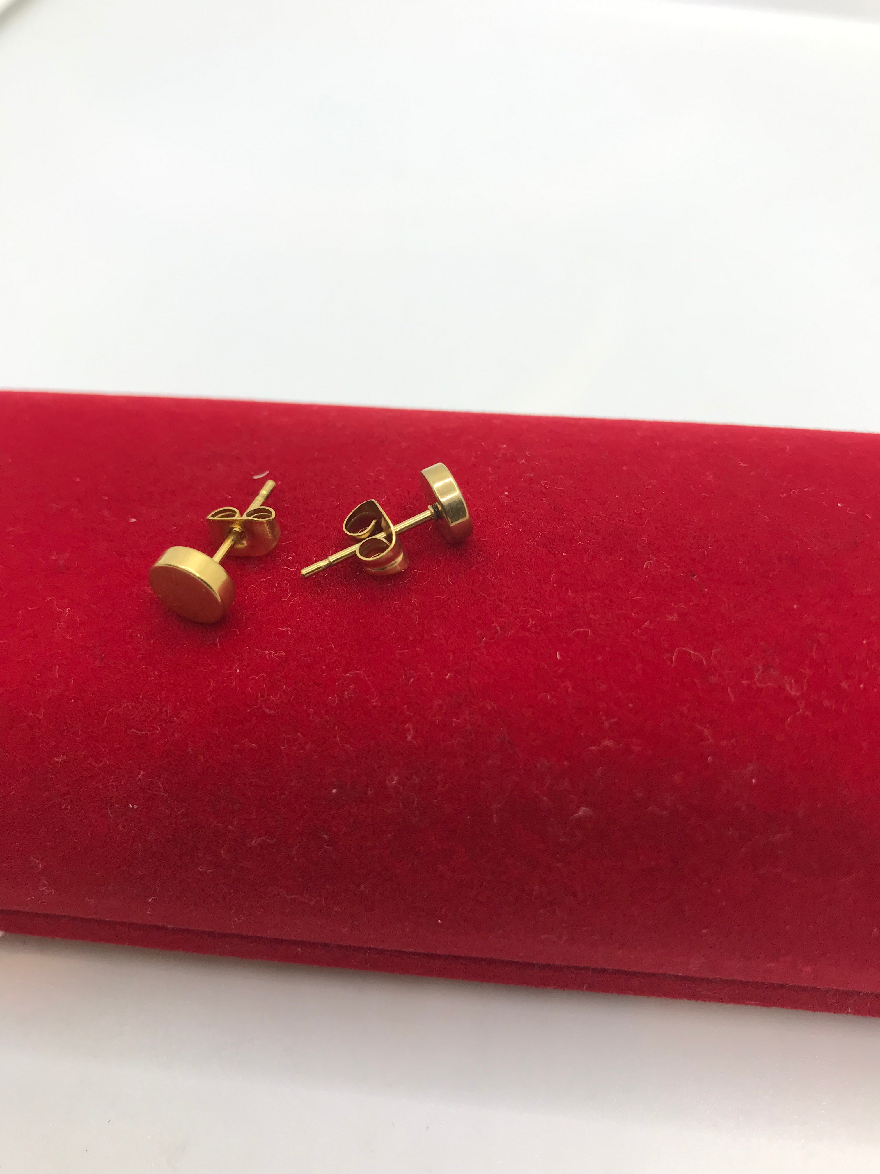Black Stainless Steel Studs for Jewelry Making - Durable & Stylish Earrings, Nose Rings & Body Piercings
