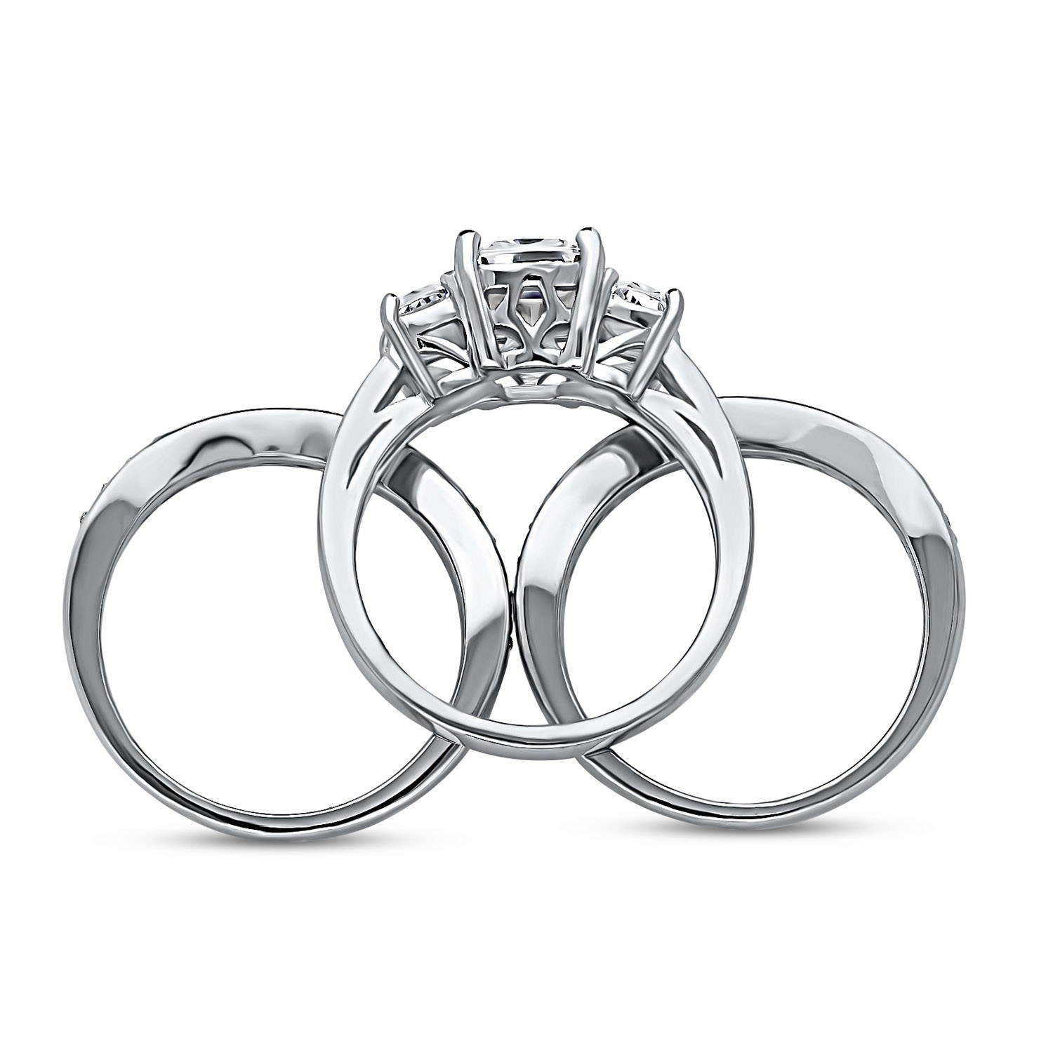 BERRICLE Sterling Silver 3-Stone Wedding & Engagement Ring Set - 2.6 Carat Cushion Cut Cubic Zirconia CZ for Women - Rhodium Plated Size 4-10 - Perfect for Proposals, Anniversaries & Special Occasions