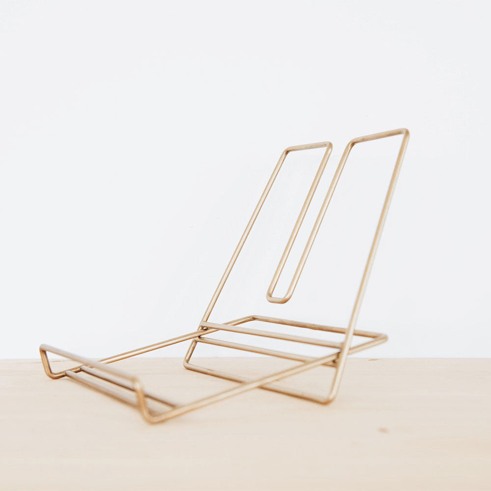 Vintage Brass Book Stand Holder - Adjustable Reading Rack for Cookbooks, Bibles & Display - Perfect for Home Library, Office Desk & Gift Giving