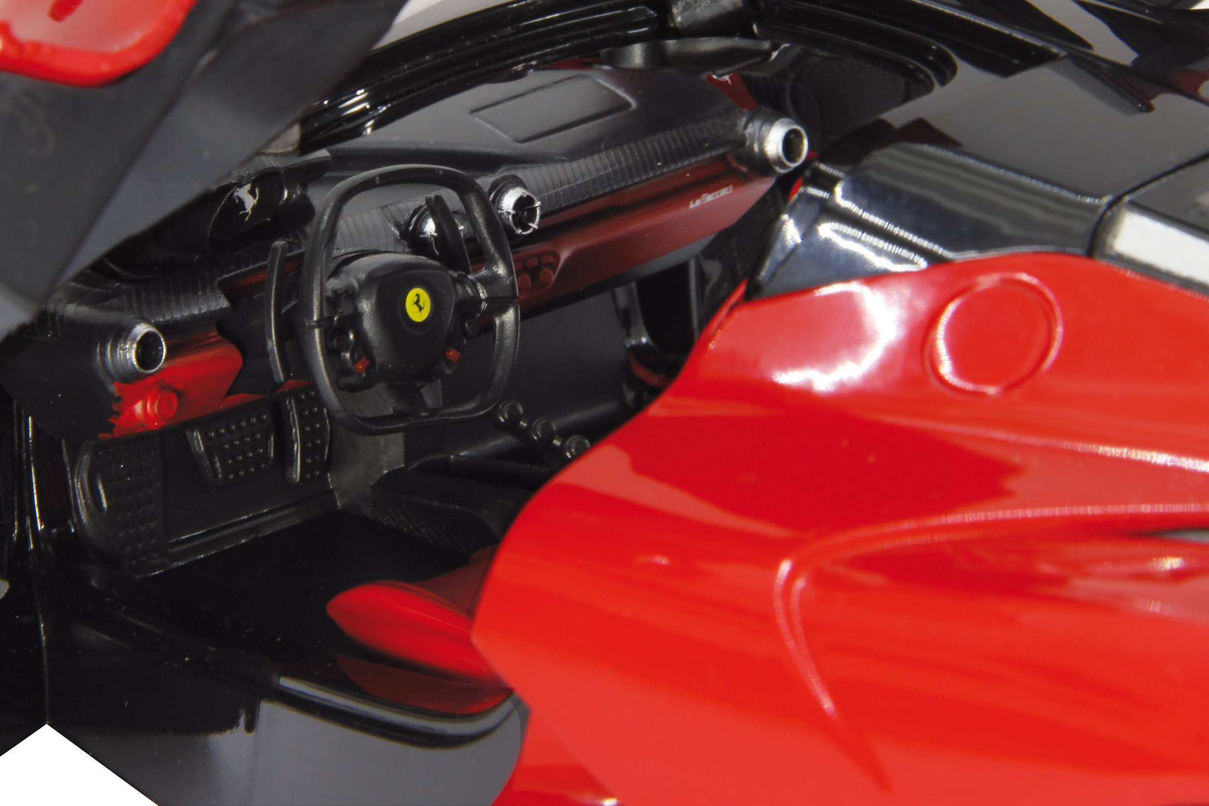 Jamara 404130 1:14 Scale Red Ferrari LaFerrari Deluxe RC Car - 40 MHz Remote Control, Collectible Model Vehicle for Kids & Adults - Perfect for Racing, Display & Gift Giving