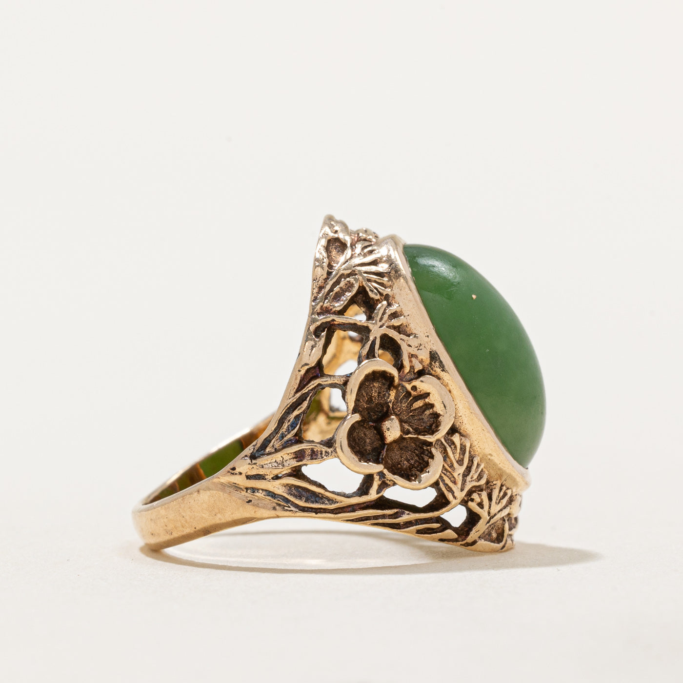 Exquisite Nephrite Jade Floral Cocktail Ring | 5.40 Carat | Size 5.5 | Elegant Statement Jewelry for Evening Parties & Special Occasions