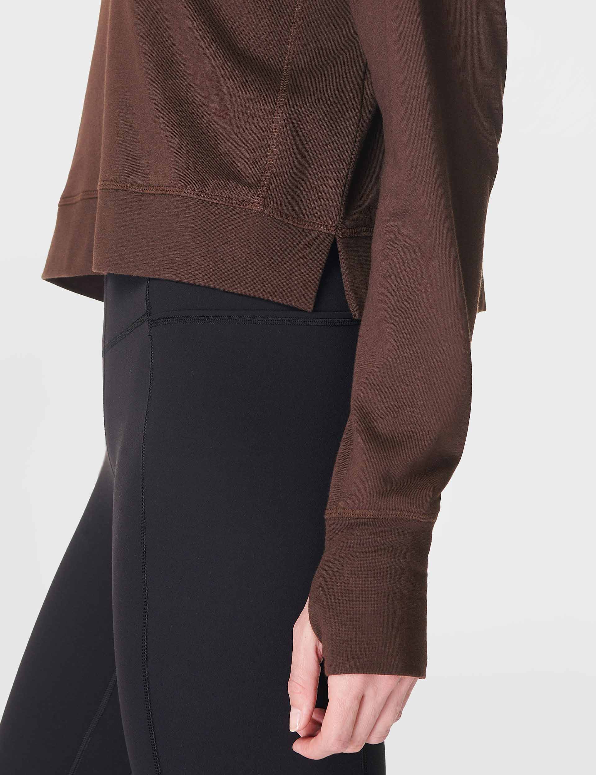 After Class Crop Sweatshirt for Women - Soft Casual Pullover Hoodie in Cacao Brown | Perfect for School, Gym, and Streetwear Fashion