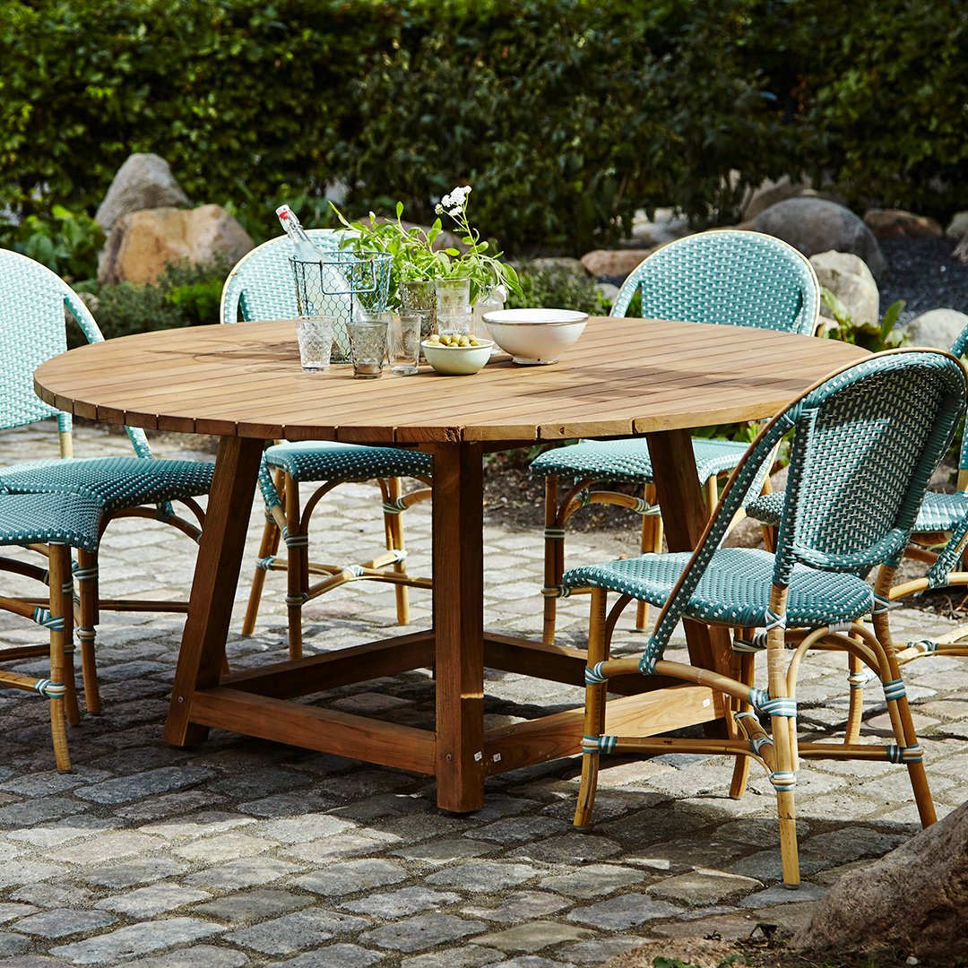 George Outdoor Dining Table - 48 Inch Round Patio Table with Umbrella Hole, Weather-Resistant for Backyard, Garden, Deck - Perfect for Family Gatherings & BBQs