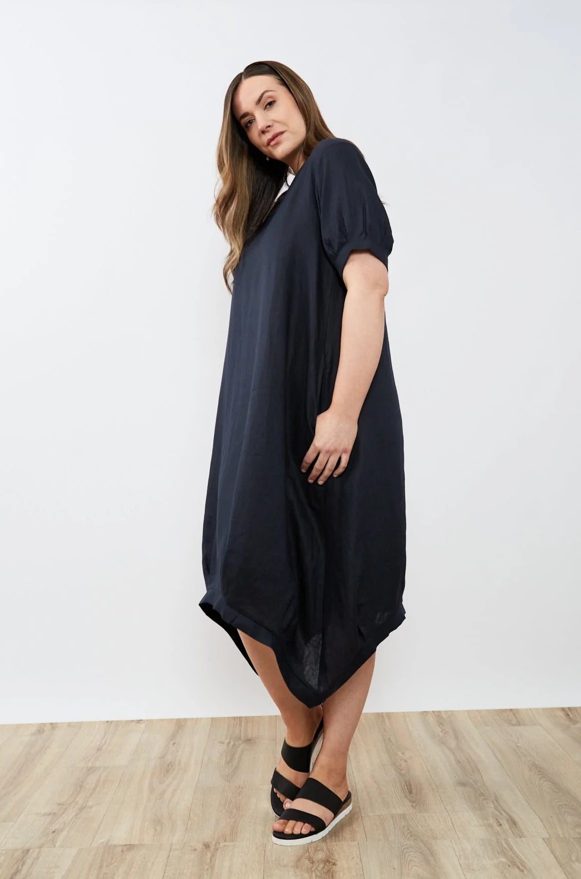 Elegant Navy V-Neck Billow Dress for Women - Flowy Summer Maxi Dress for Beach, Party & Casual Wear