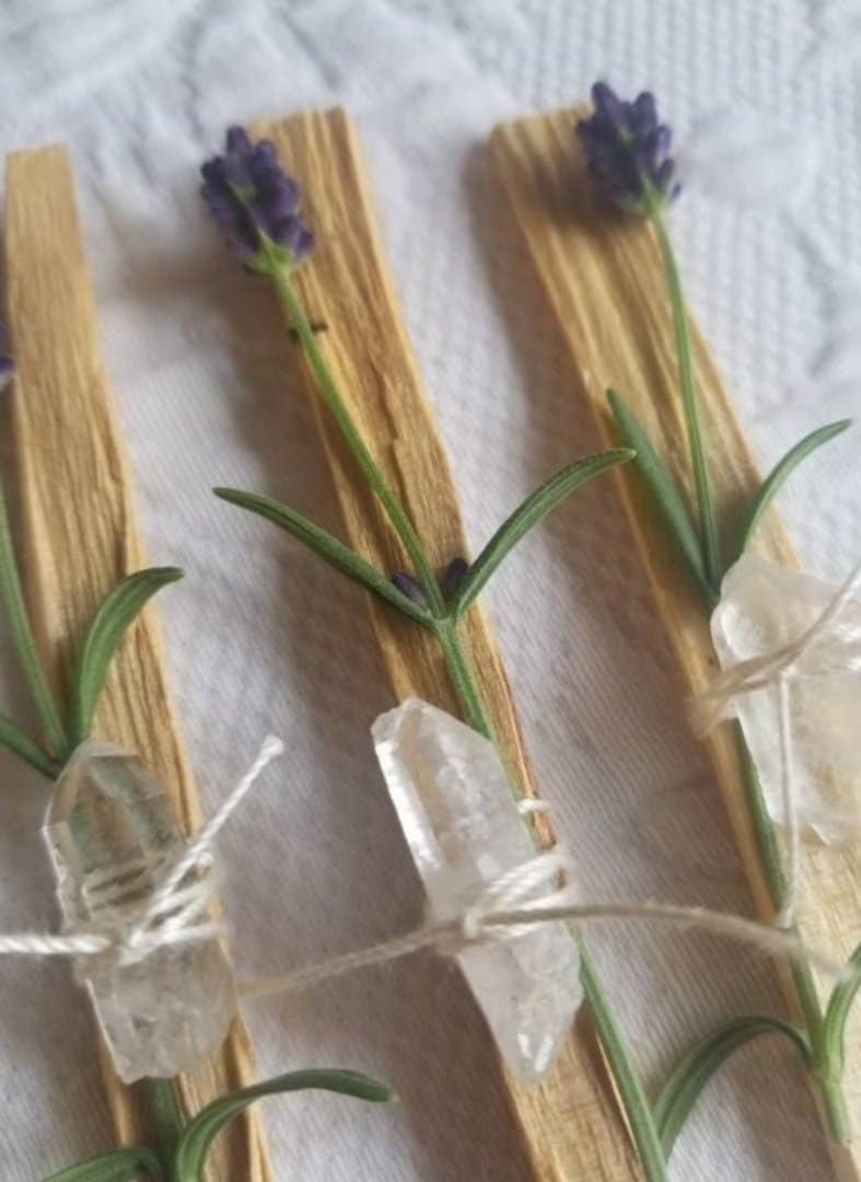Palo Santo & Lavender Smudge Stick for Cleansing, Meditation & Spiritual Healing - Natural Aromatherapy for Home, Yoga & Relaxation