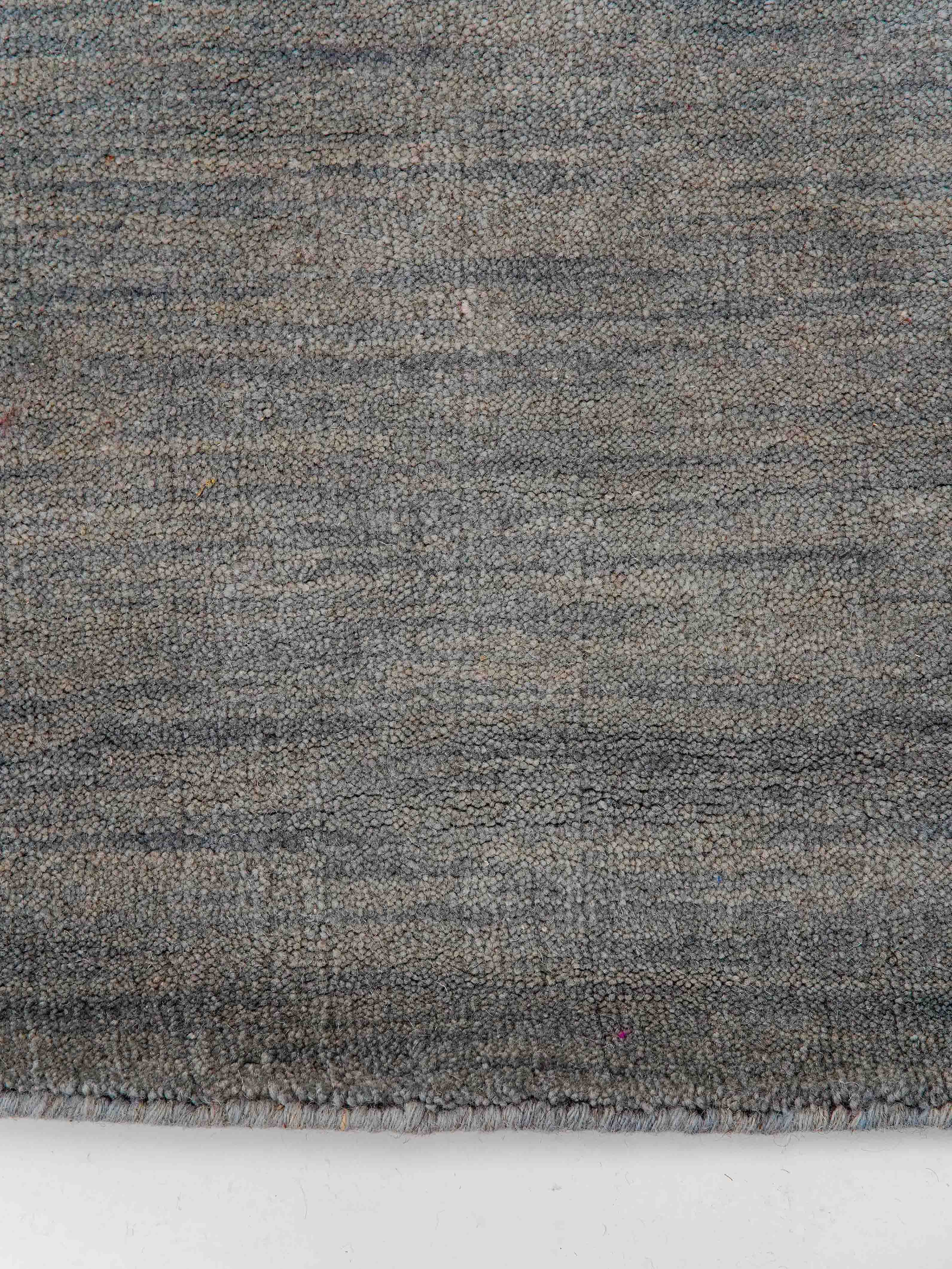 Luxury Hand-Knotted Wool Rug - Soft & Durable for Living Room, Bedroom, or Office Decor