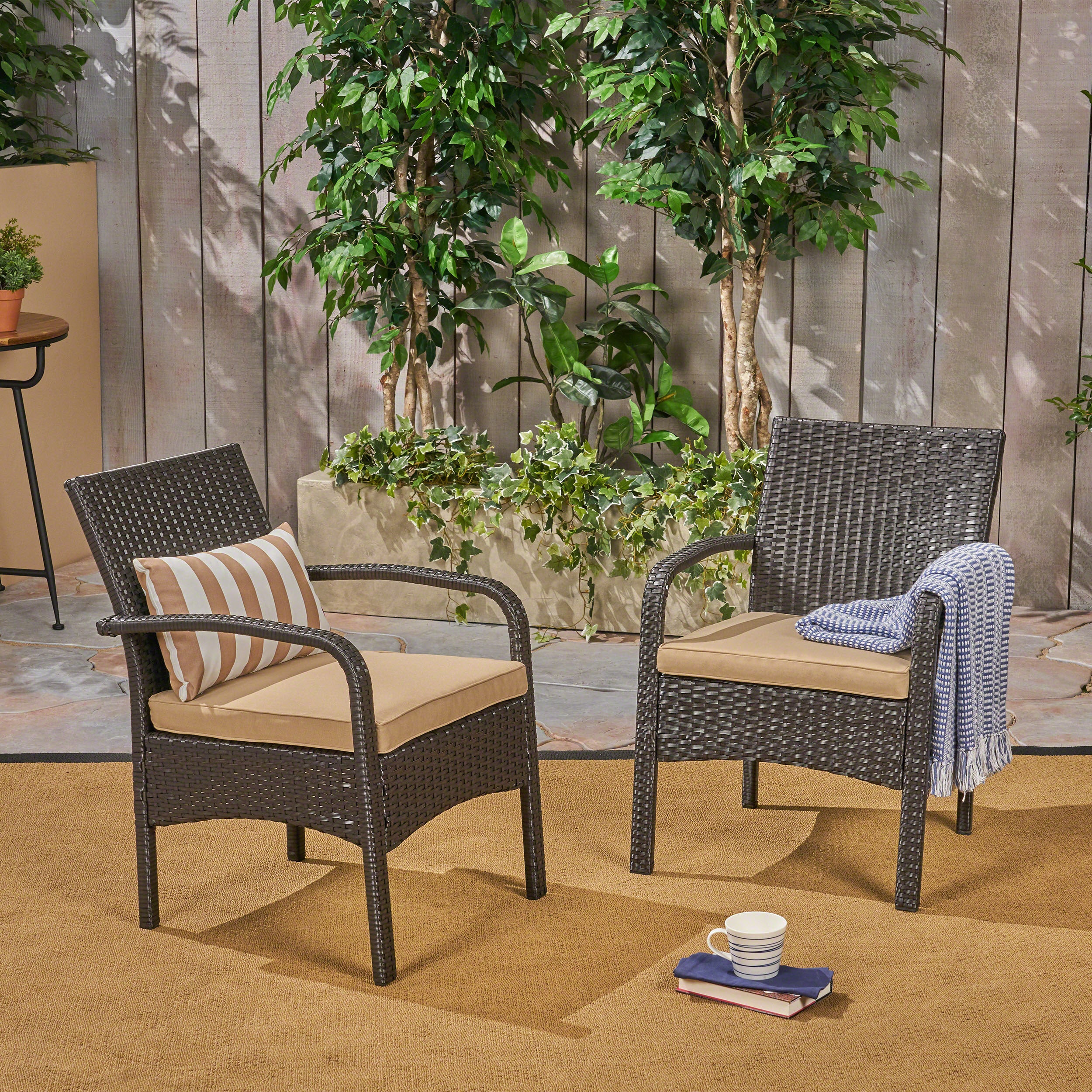 Cordoba KD Wicker Chair - Handwoven Rattan Outdoor Patio Furniture for Garden, Poolside & Balcony - Weather-Resistant & Stylish Lounge Seating