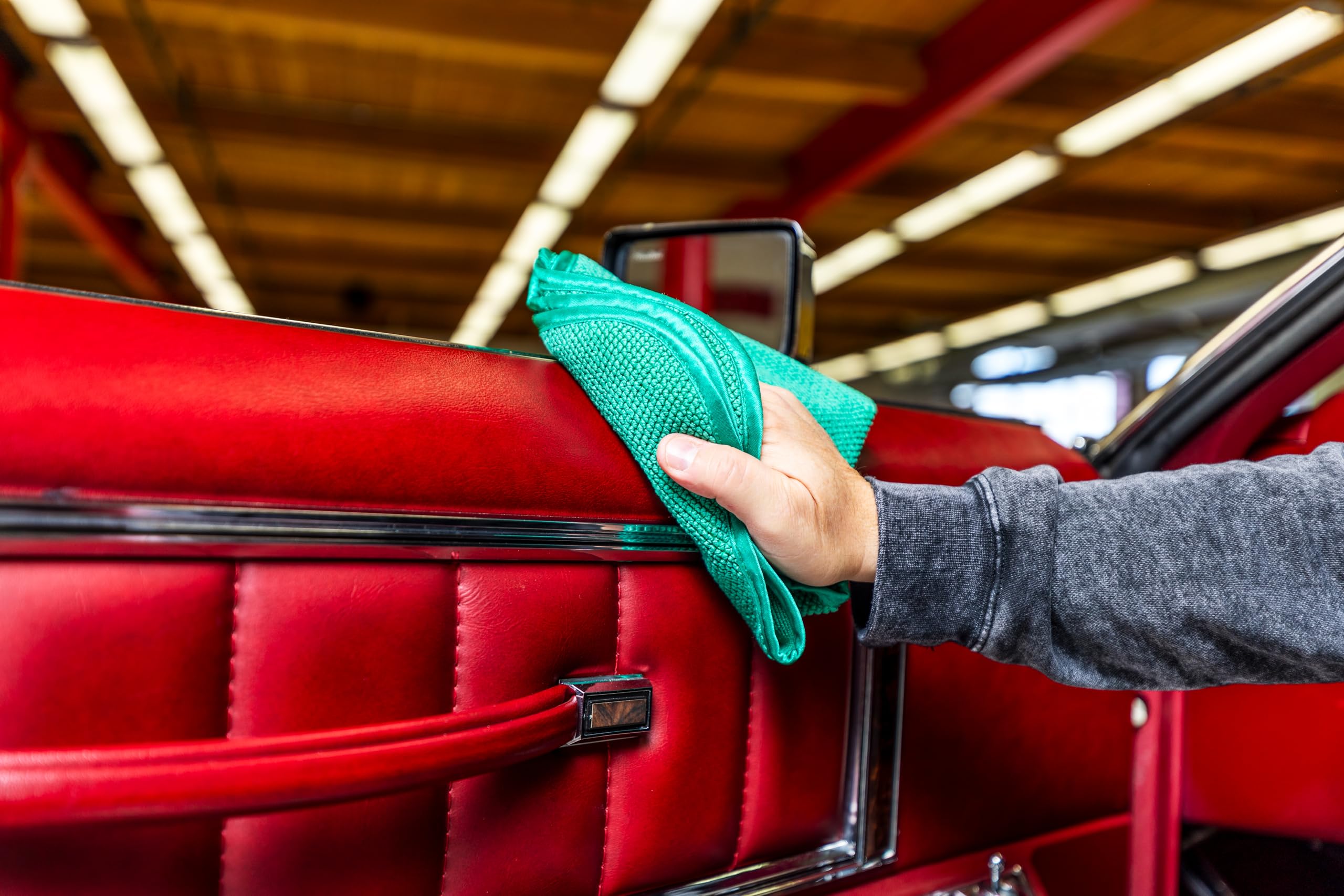 Griot's Garage 10821 Premium Ceramic Vinyl & Rubber Protectant - Long Lasting Shine & UV Protection for Car Tires, Trim & Interior - Ideal for Auto Detailing & Vehicle Maintenance