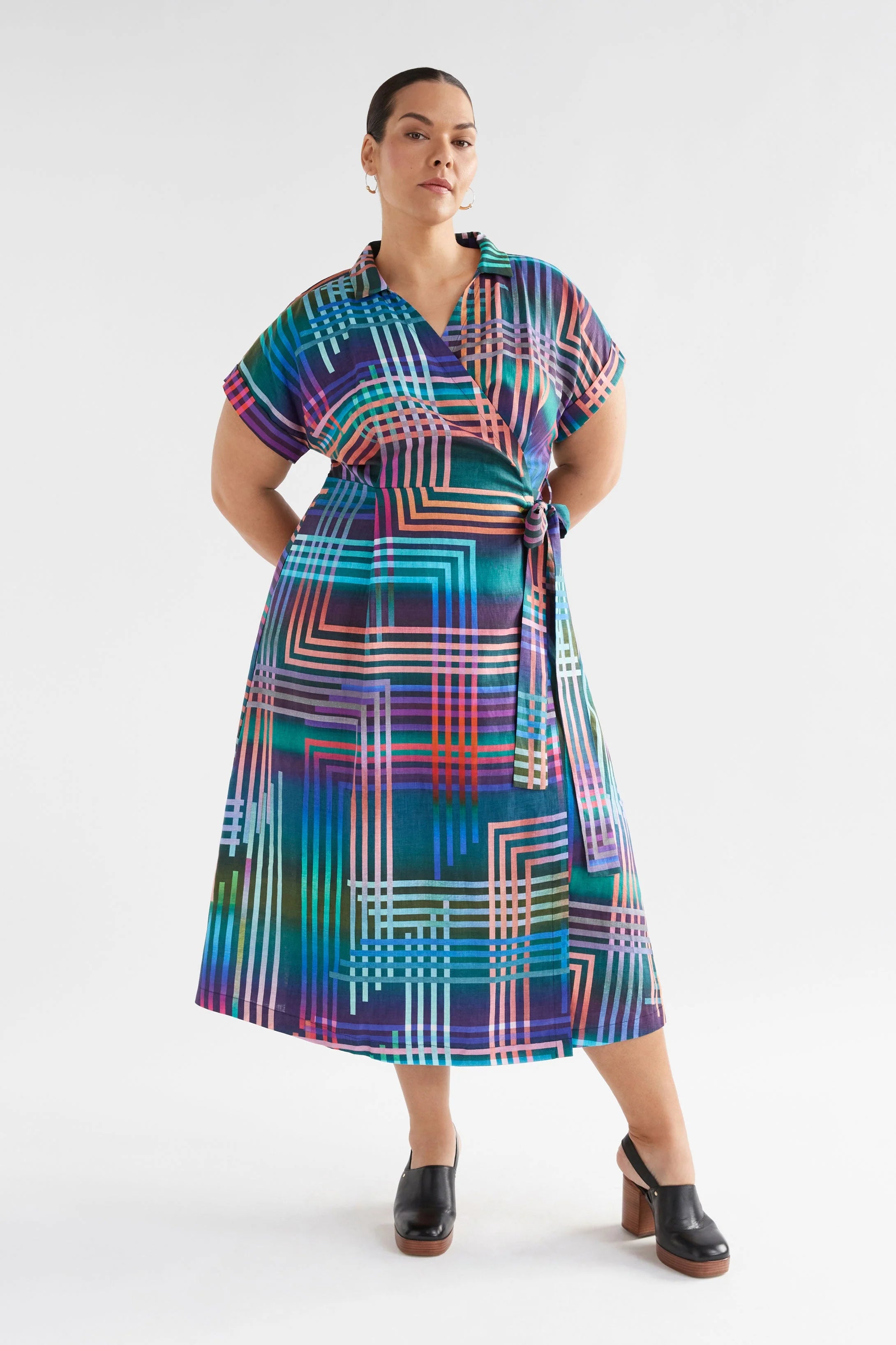 ELK Minnen Wrap Dress for Women - Navy Blue Lightweight Flowy Maxi Dress for Summer, Beach, and Casual Wear