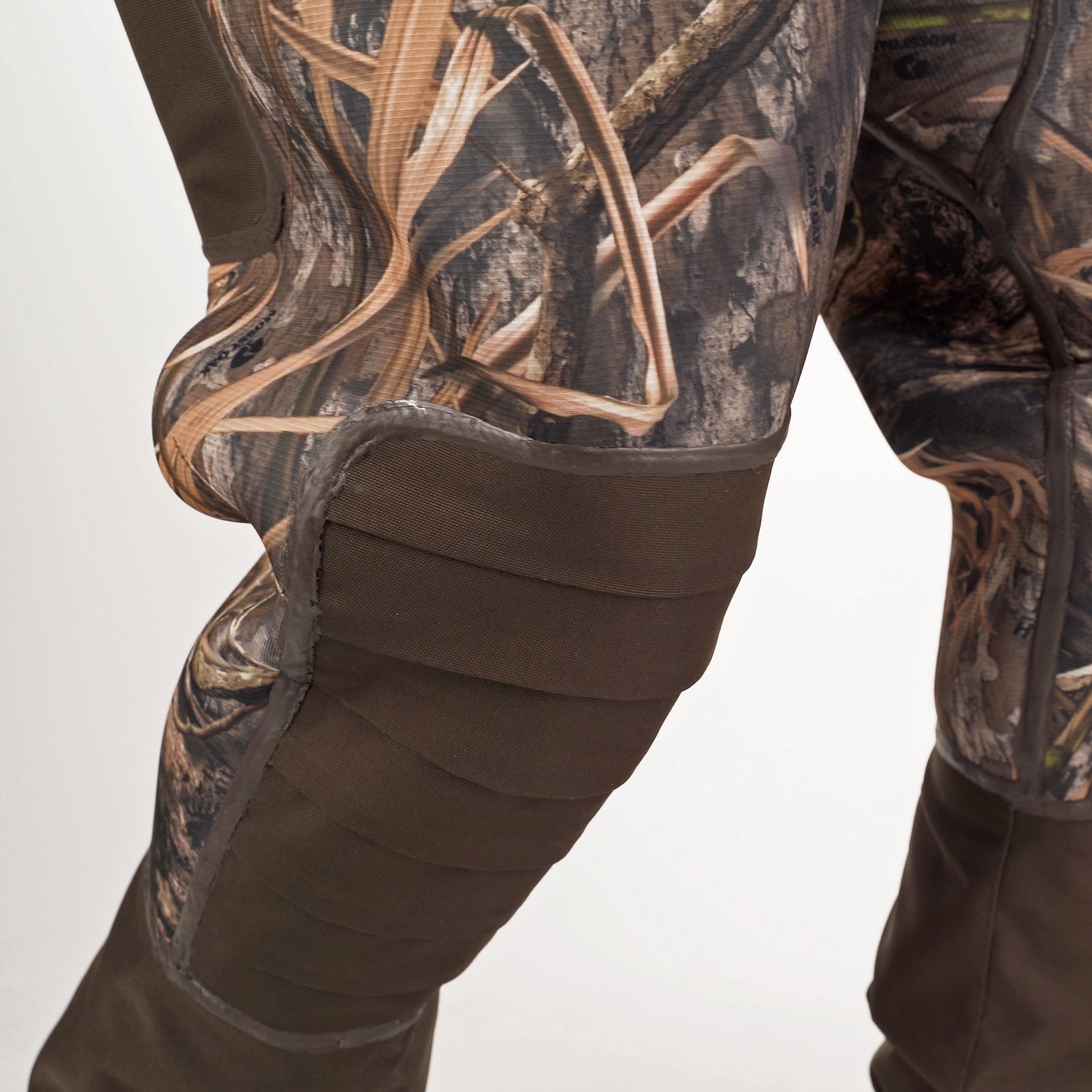 Buckshot Eqwader 1600 Neoprene Chest Wader 3.0mm - Waterproof Fishing Waders for Men & Women - Ideal for Fly Fishing, Hunting, and Outdoor Adventures