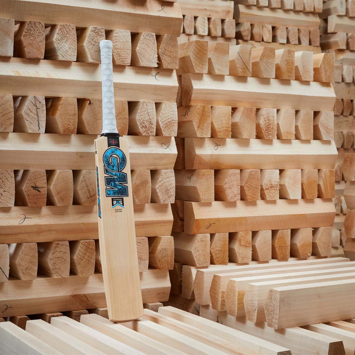 Gunn & Moore Ben Stokes Phase II DXM Players Edition Cricket Bat - Premium English Willow for Professional & Amateur Players - Perfect for Matches, Training & Practice Sessions
