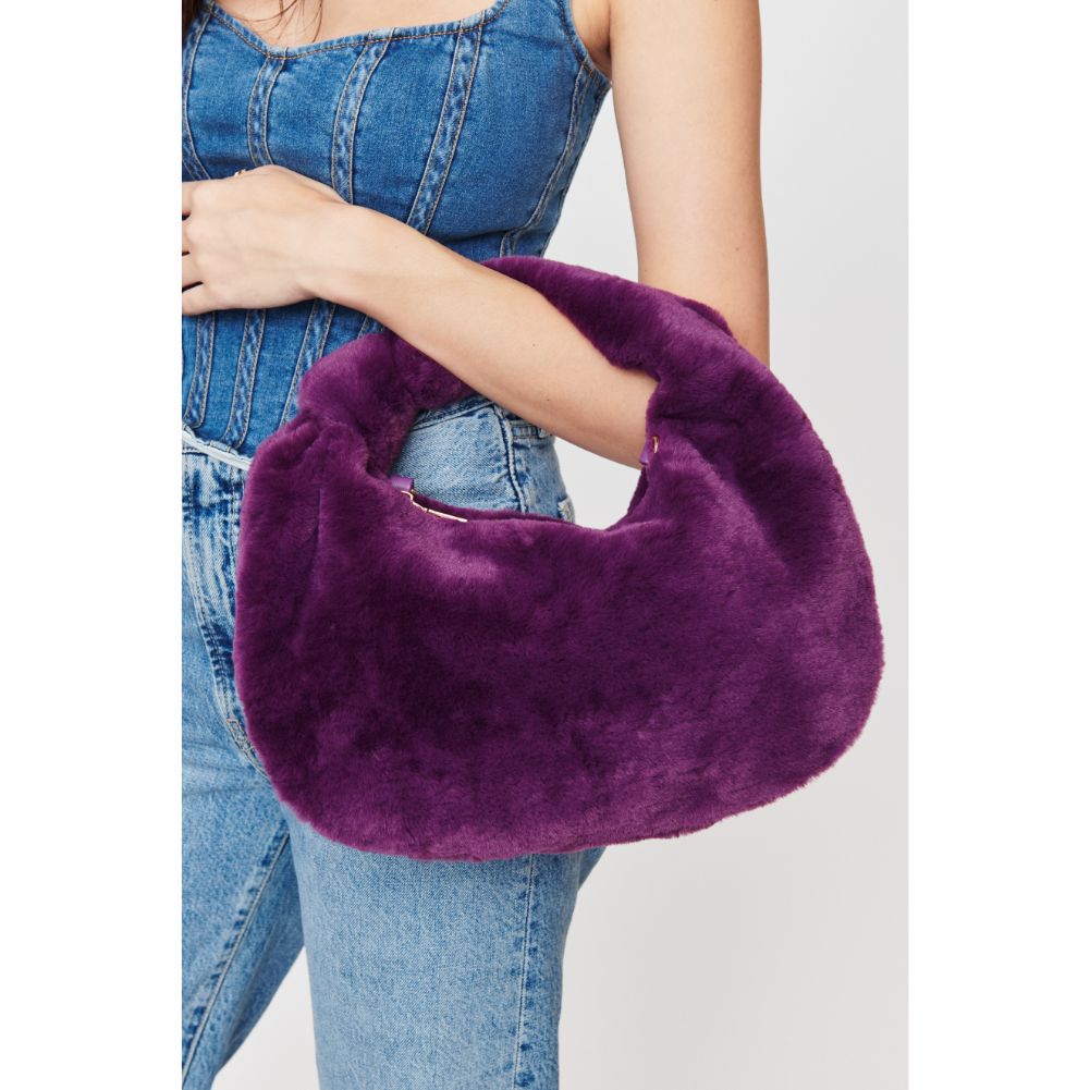 Stylish Sylvia Crossbody Bag for Women - Fashionable Leather Shoulder Purse - Perfect for Work, Travel & Everyday Use