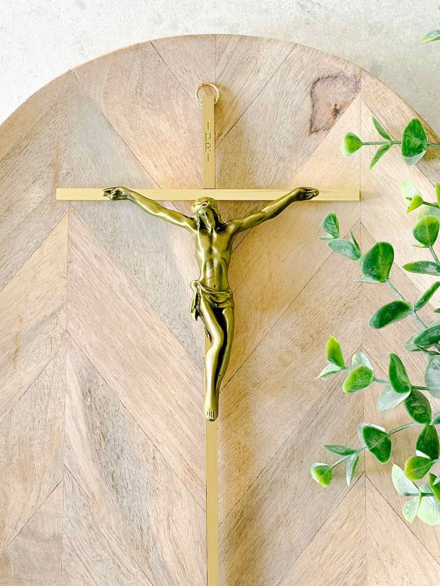 Stunning Metal Crucifix - Religious Cross Pendant for Necklace, Home Decor & Gifts - Perfect for Church, Prayer & Spiritual Protection