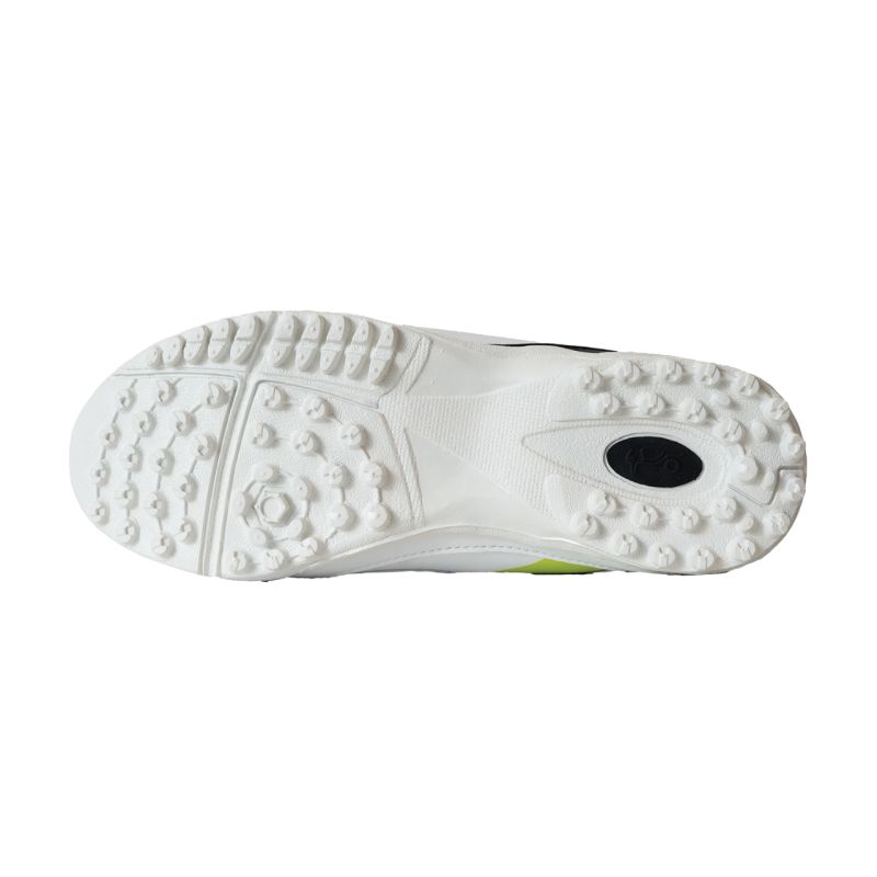 Kookaburra Pro 5.0 Kids Cricket Shoes - Lightweight Rubber Sole for Junior Cricket Players - Perfect for Practice & Matches
