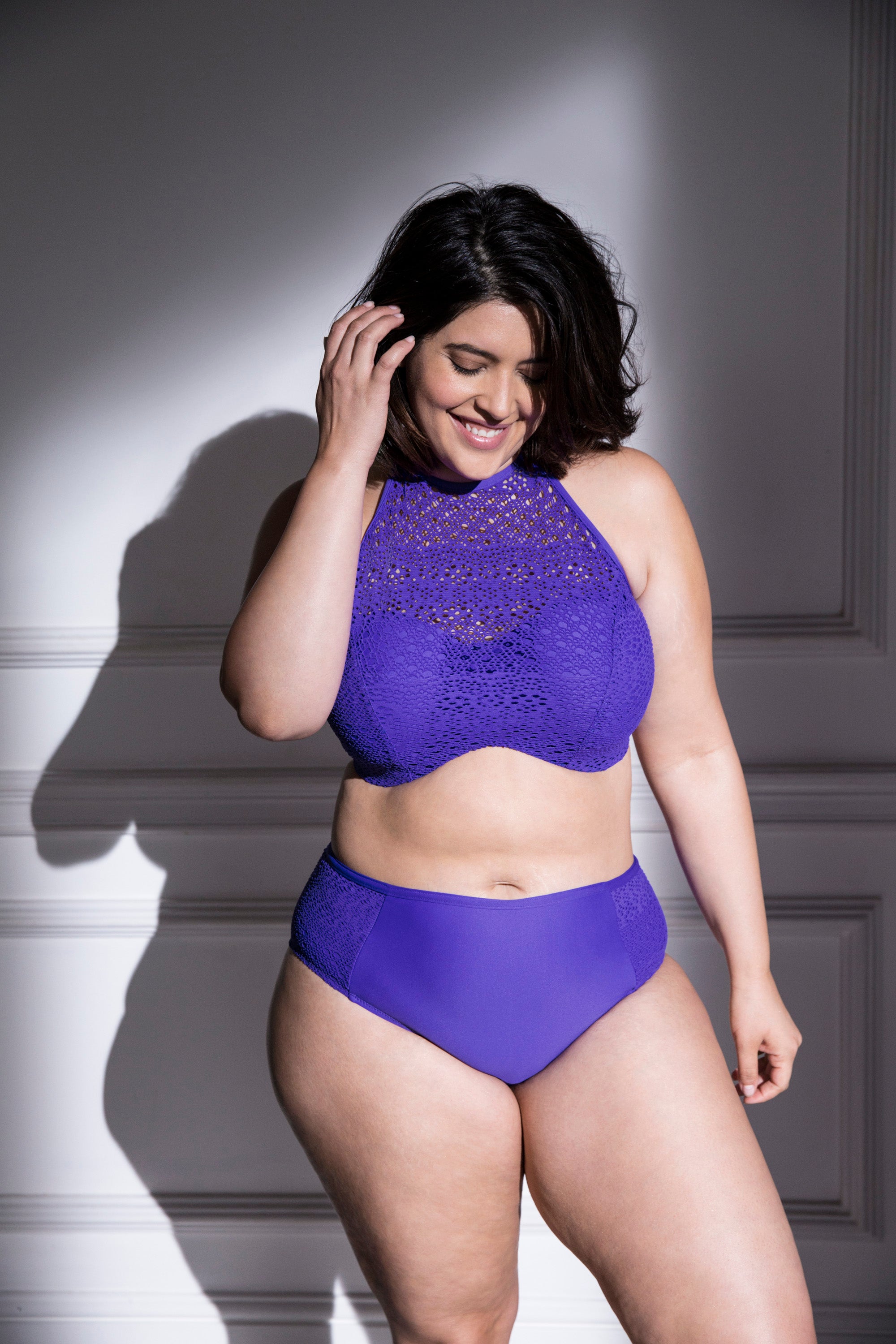 Elomi Indie High Neck Bandeau Bra - Supportive Full Coverage Underwire Bra in Indigo Blue | Perfect for Everyday Wear, Workouts & Special Occasions