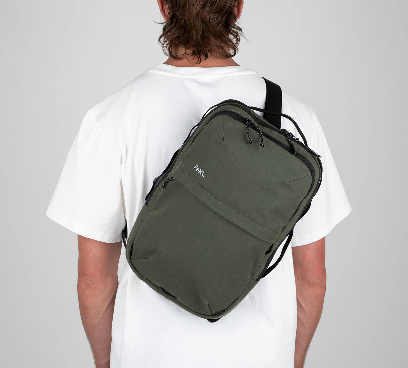15L Everyday Backpack - Lightweight Durable Daypack for Work, School & Travel - Perfect for Commuting, Hiking & Outdoor Adventures