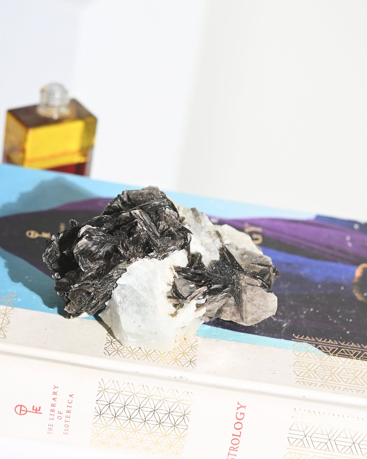 Natural Muscovite & Aquamarine Rough Stone - 4 Inch Specimen for Crystal Healing, Jewelry Making, and Mineral Collection