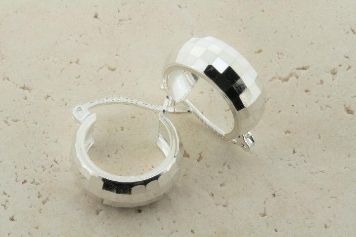 14K Gold Diamond Cut Hoop Earrings 15mm - Classic Dainty Everyday Hoops for Women, Perfect for Work, Parties & Gifting