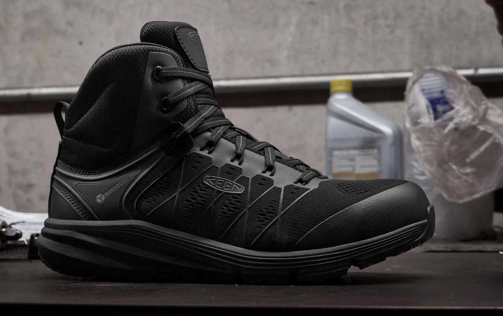 Men's Vista Energy Mid Carbon Toe Work Boots - Black/Raven - Durable Safety Shoes for Construction & Outdoor Work