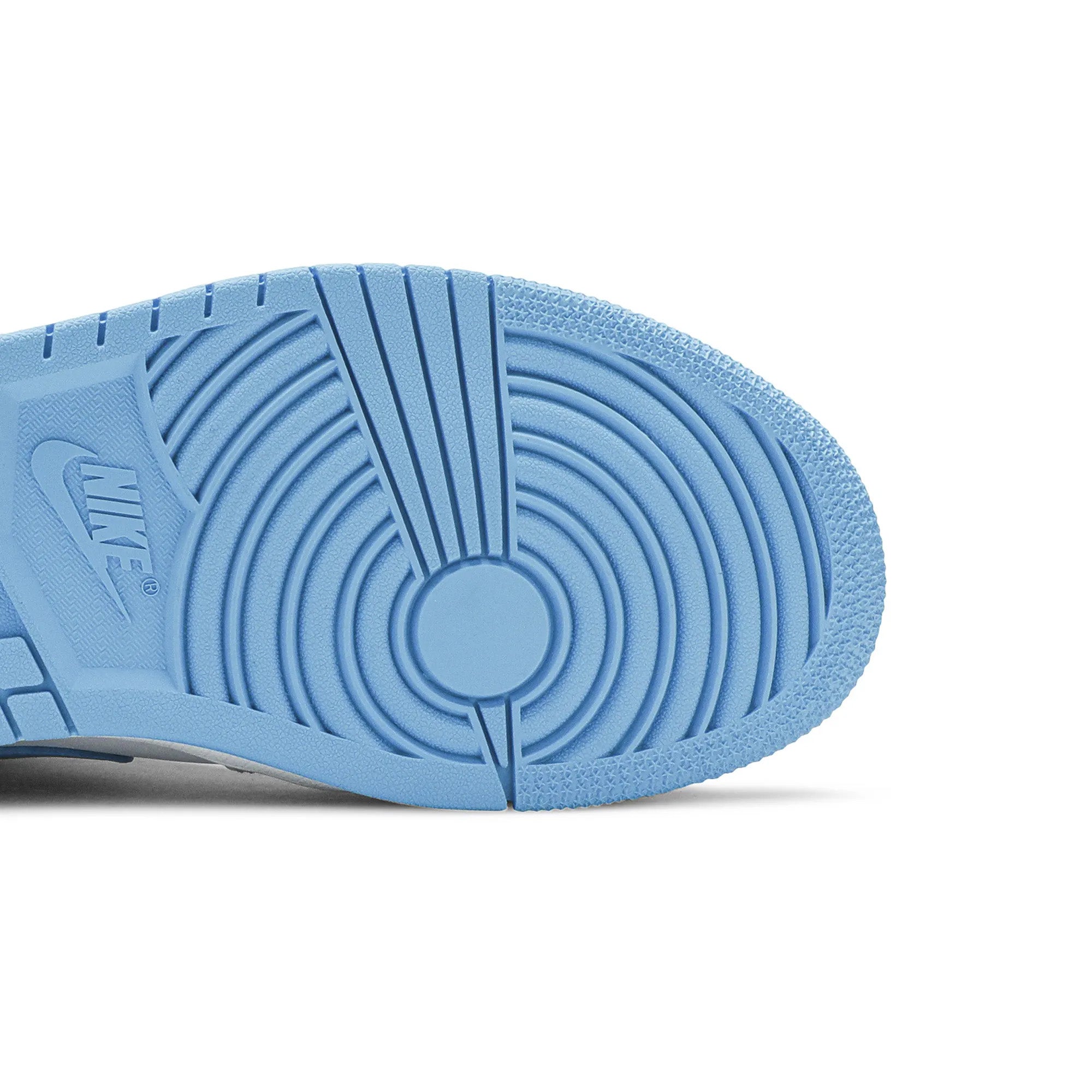 Air Jordan 1 Mid 'UNC' Women's Basketball Shoes (2020) - Stylish Sneakers for Casual Wear, Gym & Street Fashion