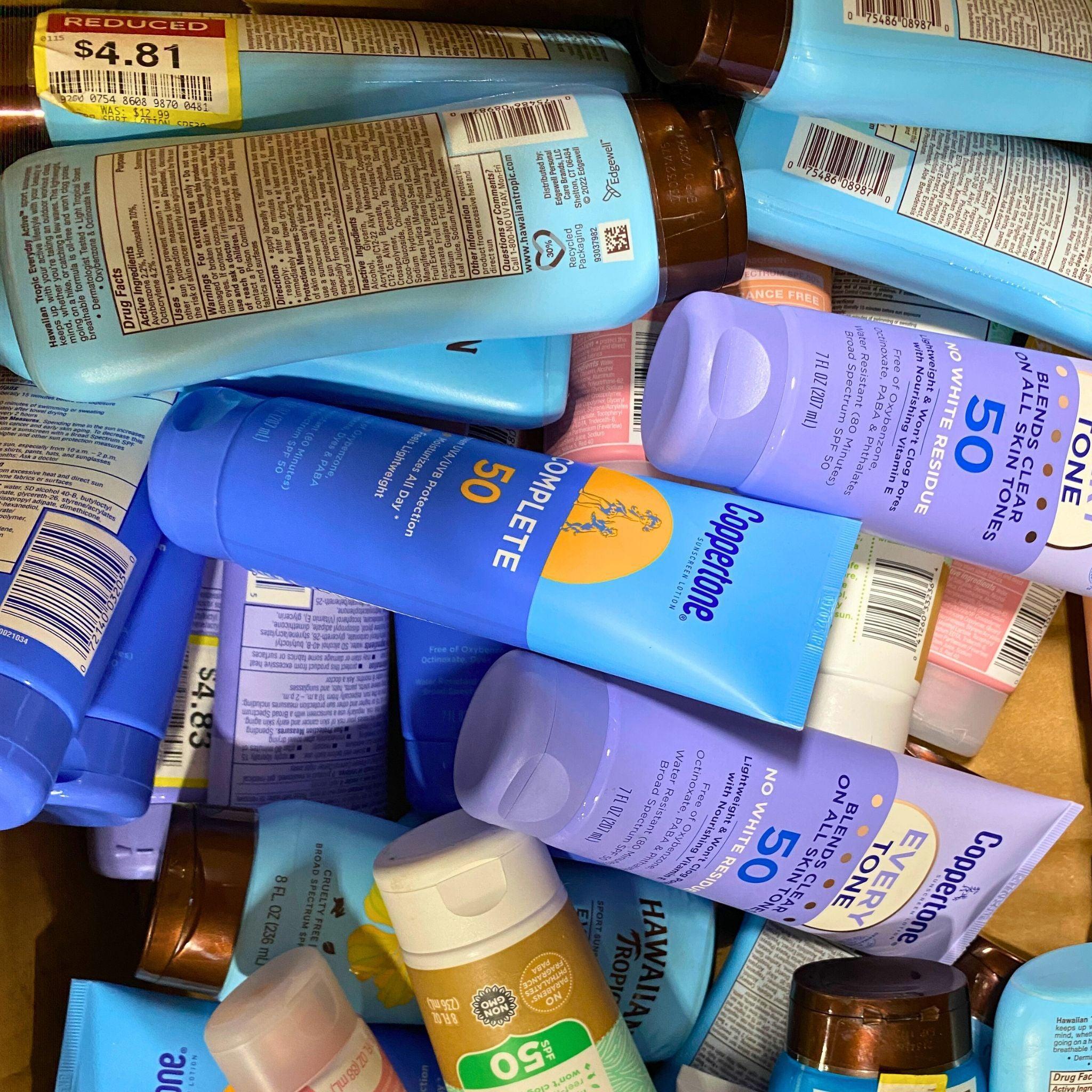 Neutrogena, Coppertone, Hawaiian Tropic & Simple Truth Sunscreen Lotion Mix - 36 Piece Variety Pack for Beach, Pool & Outdoor Activities