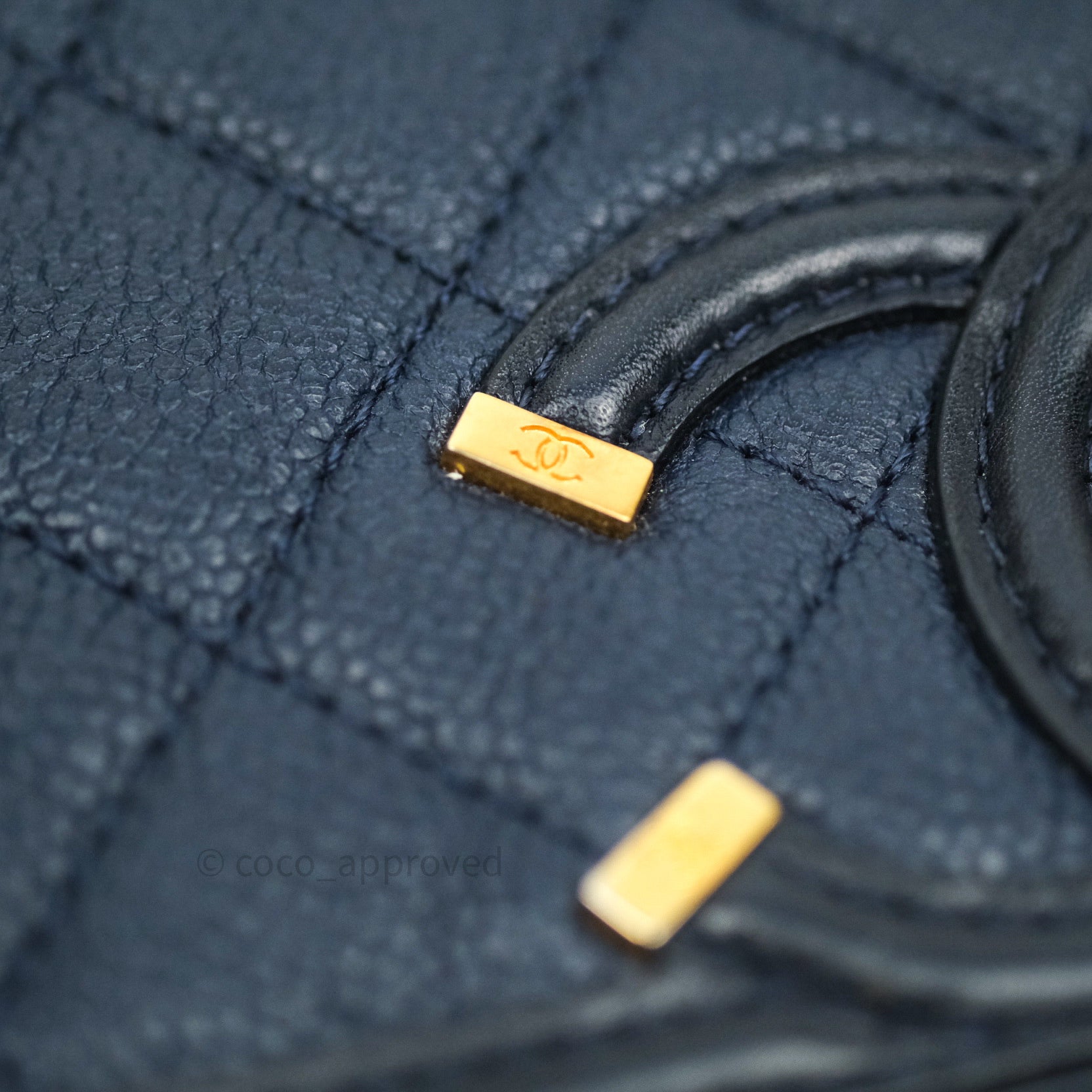 Chanel Caviar Quilted Small CC Filigree Flap Bag in Navy & Black | Luxury Crossbody Purse for Women | Perfect for Evening Events & Daily Use