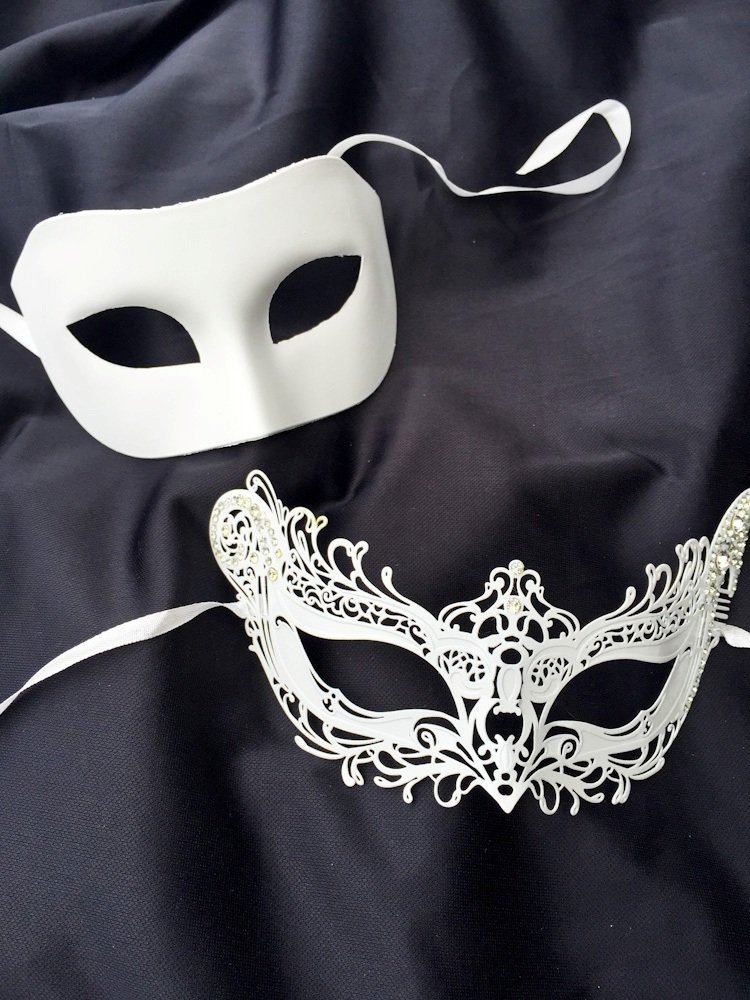 Elegant White Masquerade Mask Set for Couples - Venetian Ball Mask for Prom, Party & Halloween Costume - Perfect for Masquerade Balls, Romantic Dates & Themed Events