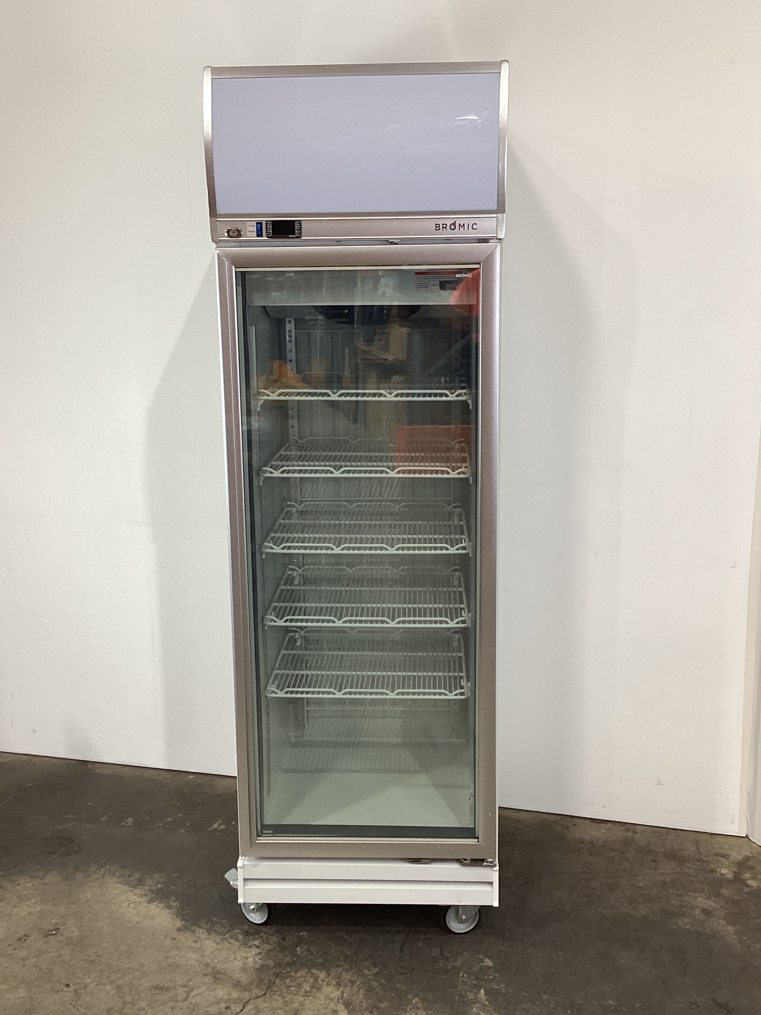 Bromic UF0500LF Upright Freezer - 21.2 Cu. Ft. Energy Star Certified Deep Freezer for Home, Restaurant & Commercial Use - Perfect for Storing Meat, Frozen Food & Bulk Groceries