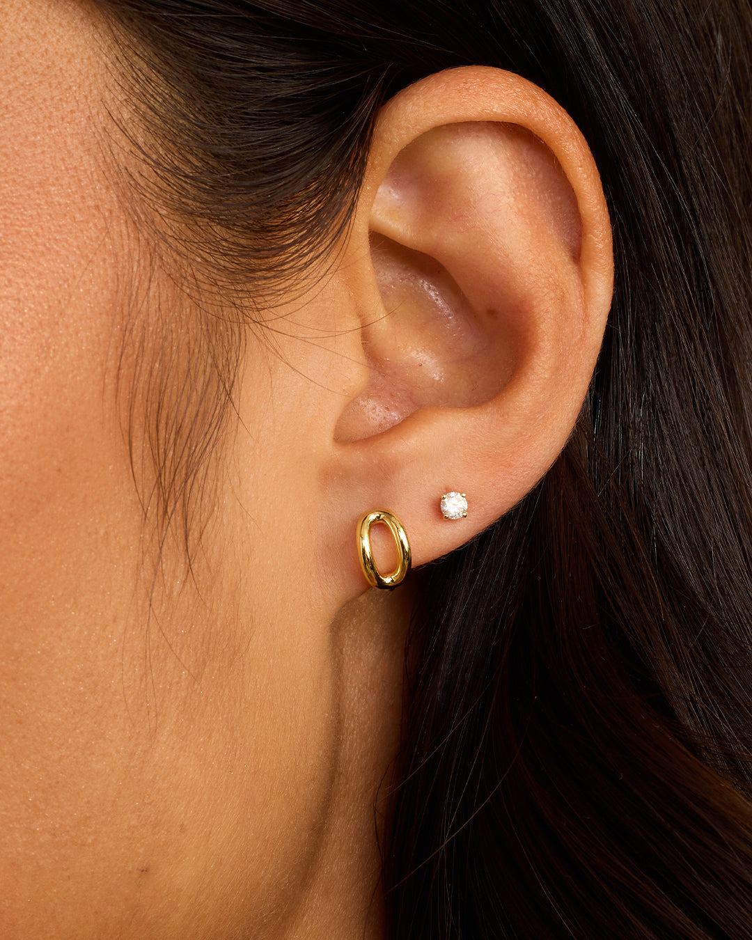 Alphabet Single Huggie Earrings - Minimalist Gold Plated Initial Letter Studs for Women - Perfect for Everyday Wear, Gifts & Special Occasions