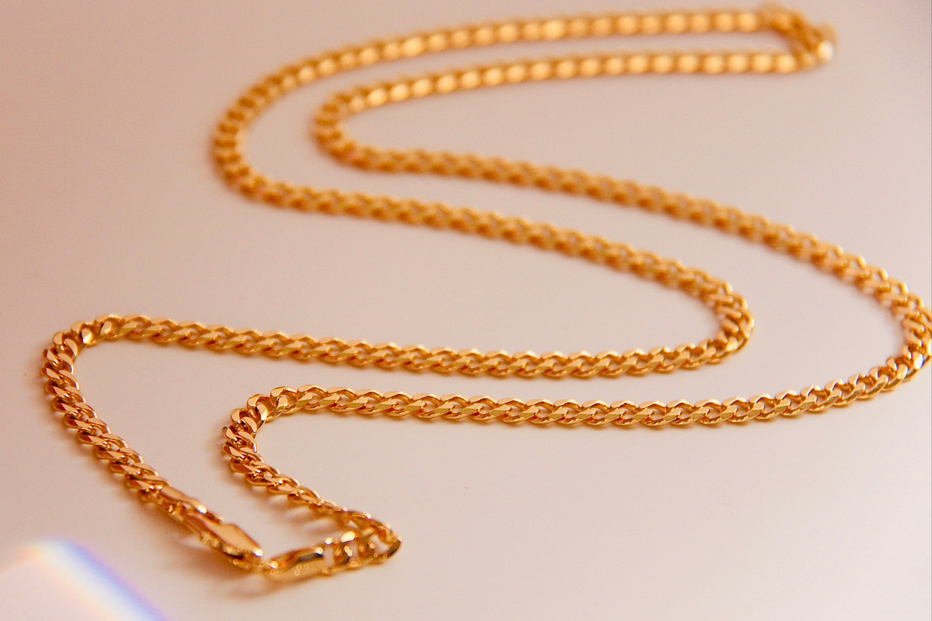 Gold Filled Curb Link Chain Bracelet for Women - Elegant Layered Jewelry for Everyday Wear & Special Occasions