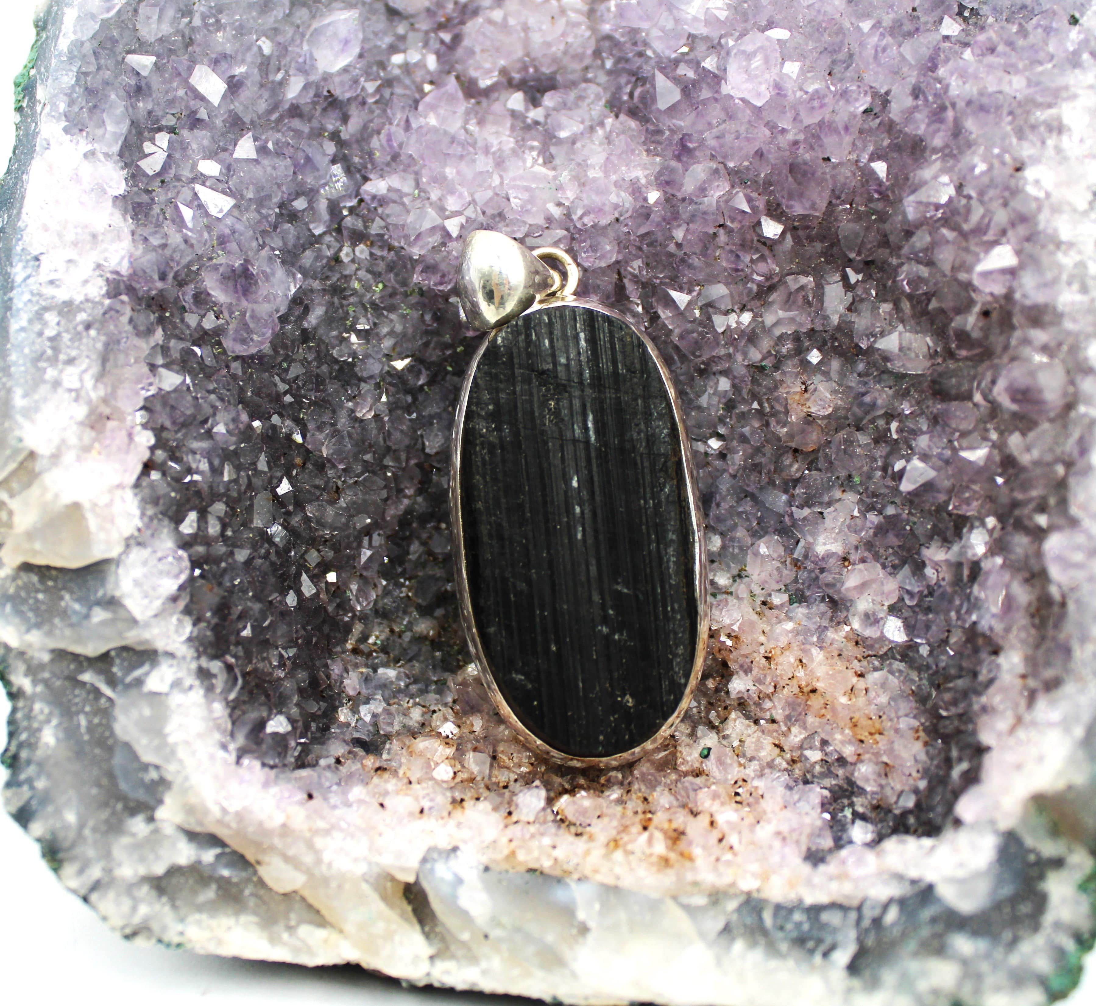 Black Tourmaline Pendant Necklace in Sterling Silver 925 - Protection Jewelry for Women & Men, Perfect for Meditation, Energy Healing & Everyday Wear