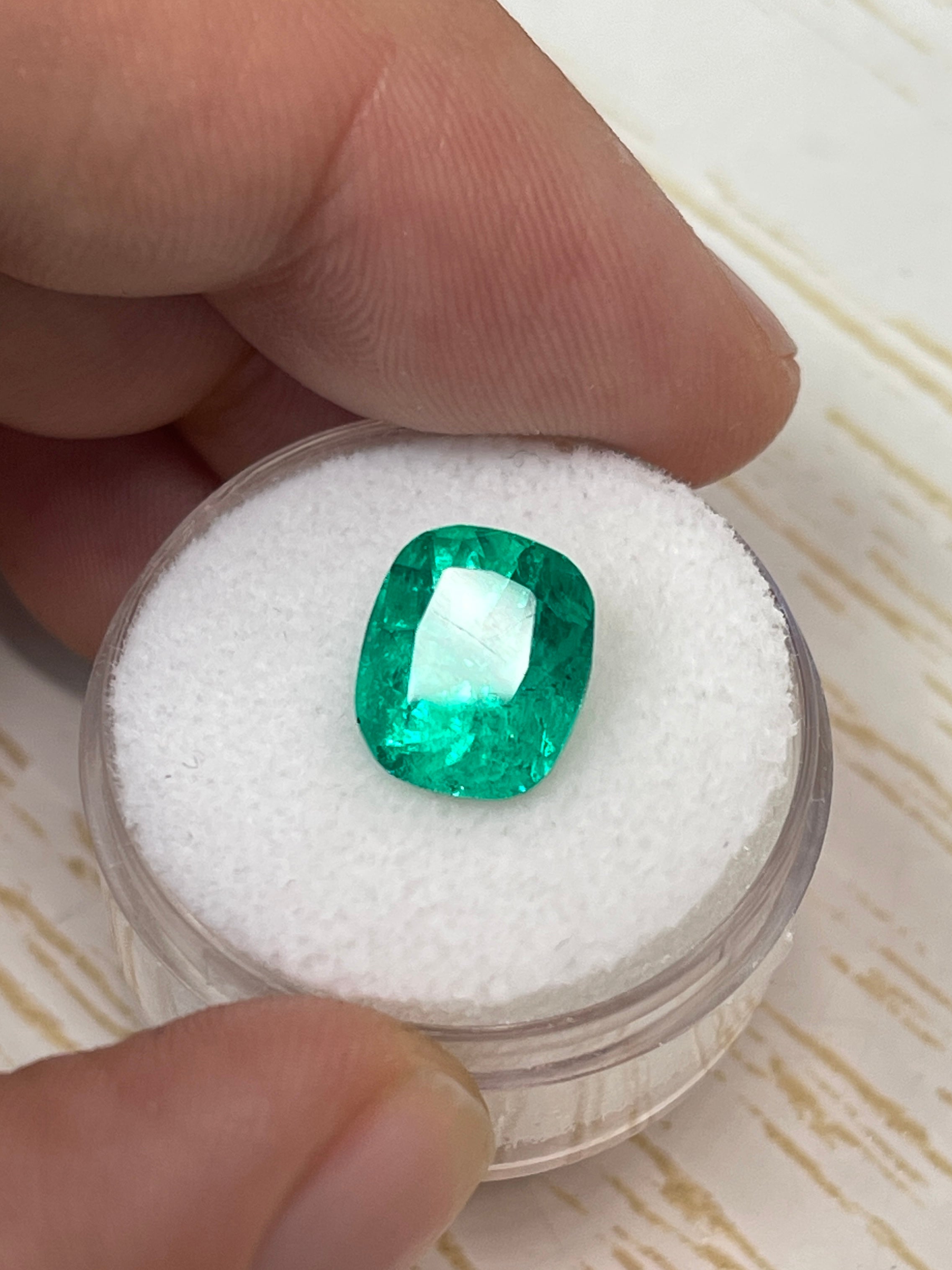 3.84 Carat Natural Colombian Emerald Loose Gemstone - 10.4x9mm Cushion Cut, Intense Medium Green Color - Perfect for Jewelry Making, Engagement Rings & Luxury Gifts