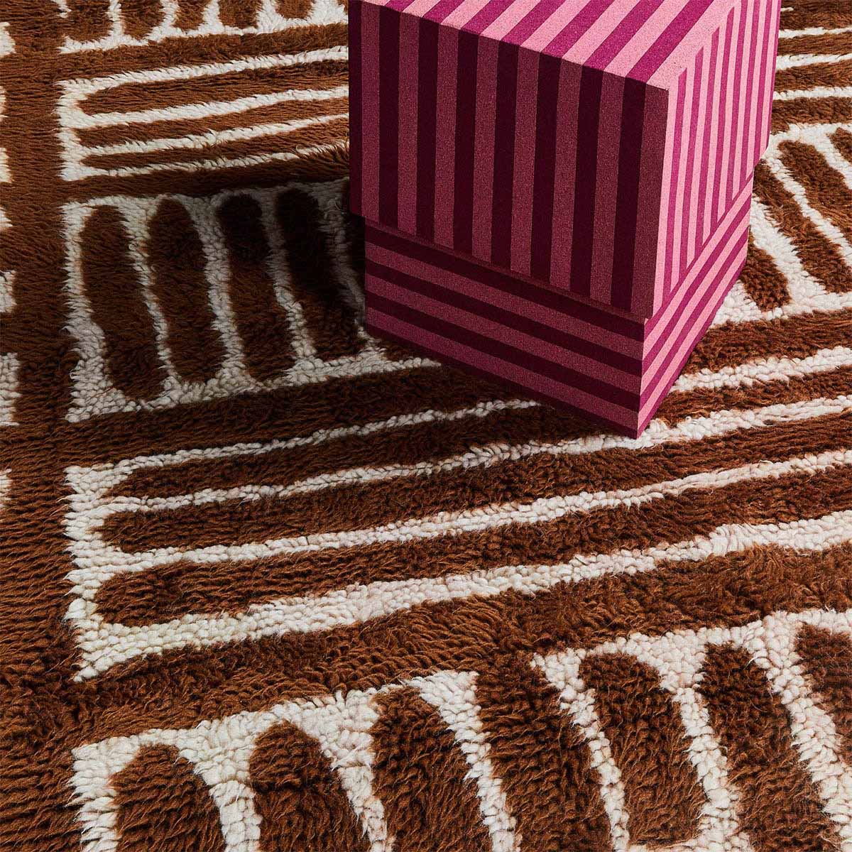 Bonnie Neil Grid Rug - Modern Non-Slip Area Rug for Living Room, Bedroom, Office - Soft & Durable Home Decor for Indoor Spaces
