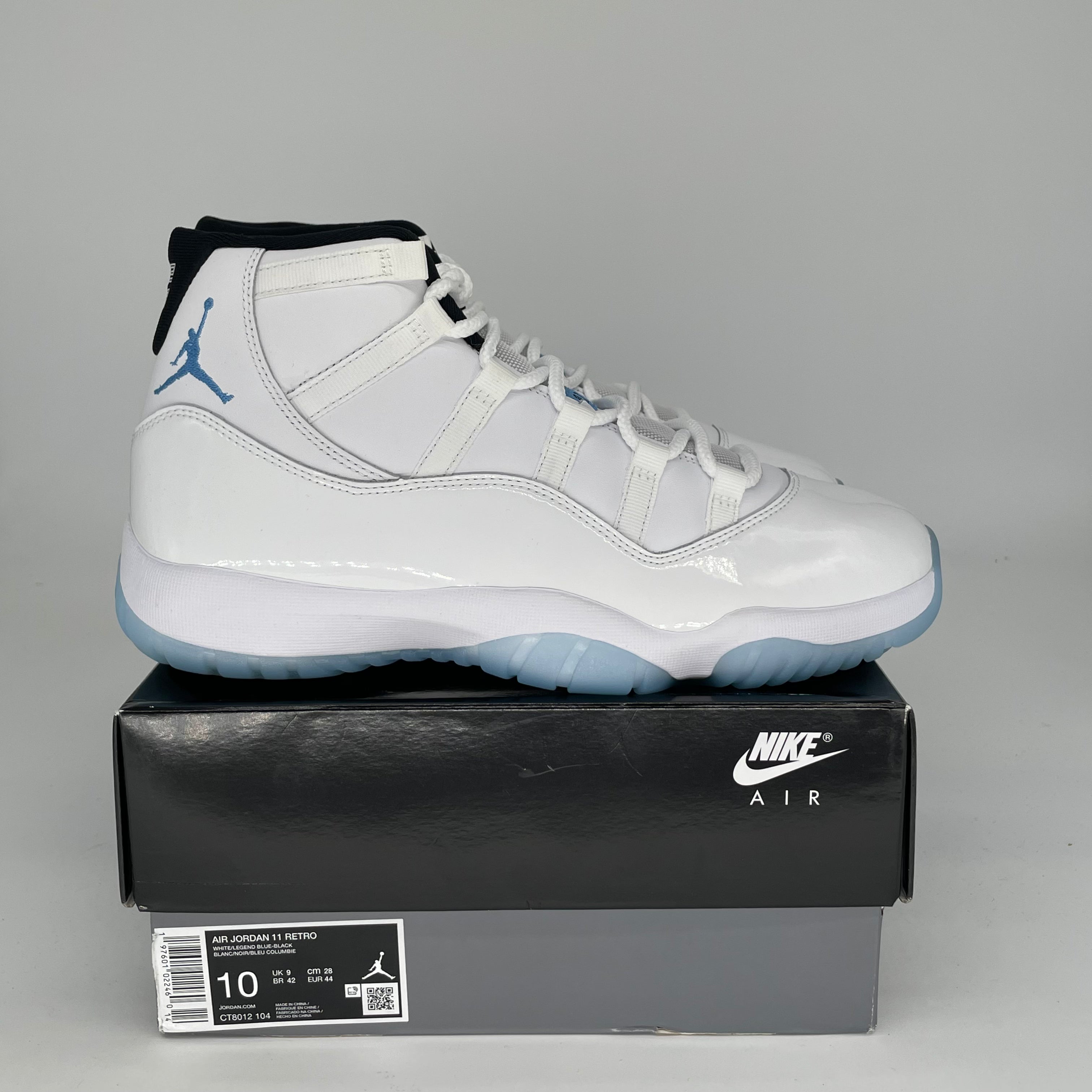Original Air Jordan 11 Retro 'Legend Blue' Basketball Shoes - Men's Size 10 / Women's Size 11.5 (CT8012-104) - Perfect for Court Performance & Streetwear Fashion