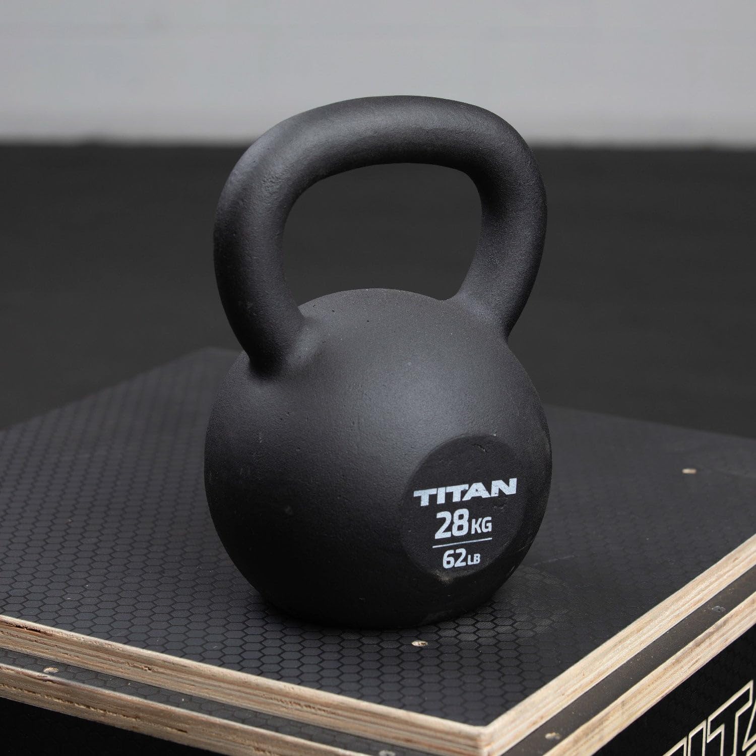 Titan Fitness Cast Iron Kettlebell - Durable Single Piece Casting with KG/LB Markings for Full Body Workout - Perfect for Home Gym, CrossFit & Strength Training