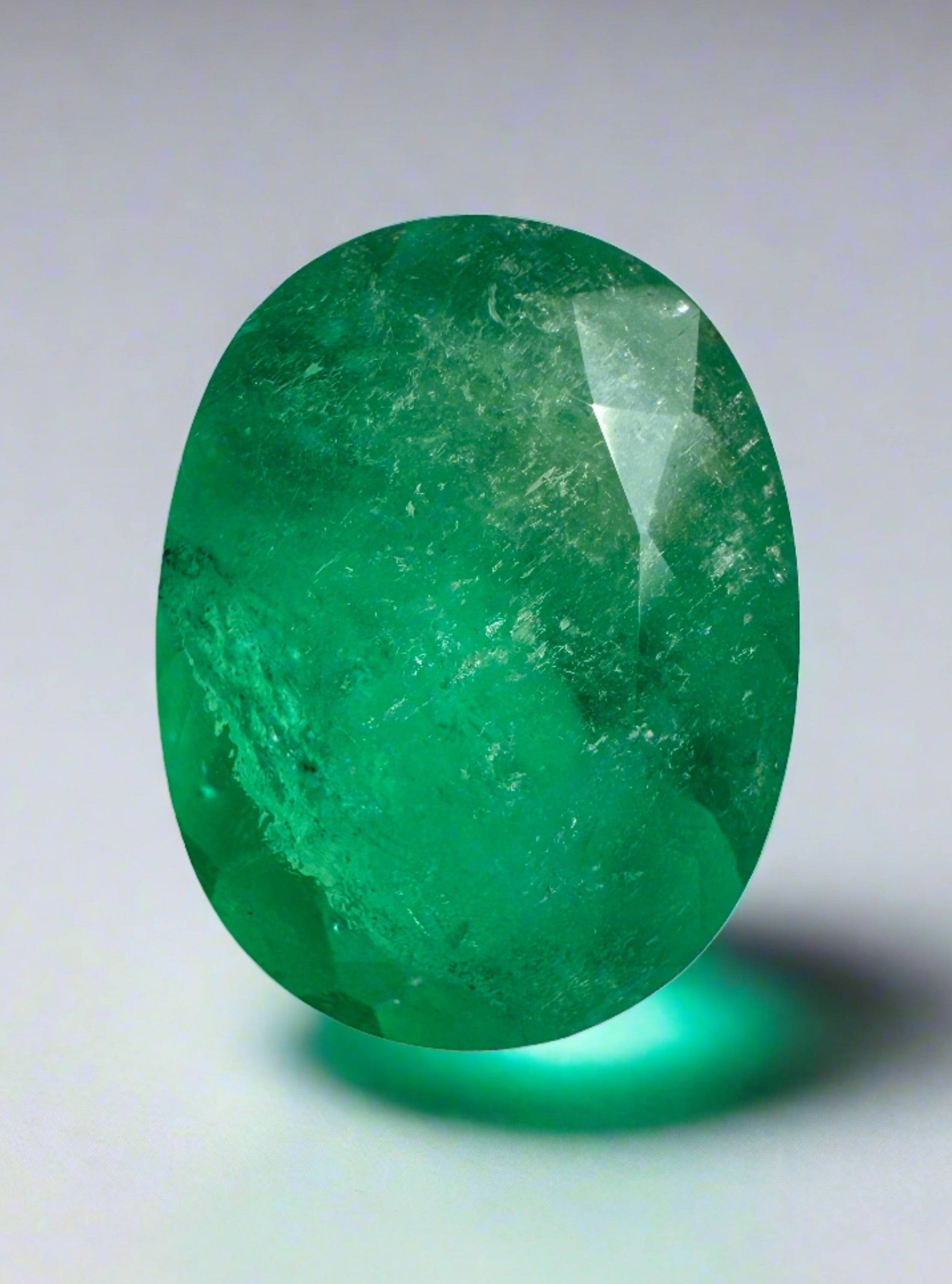 4.31 Carat Natural Colombian Emerald - Deep Medium Green Oval Cut Loose Gemstone for Jewelry Making, Engagement Rings & Luxury Gifts