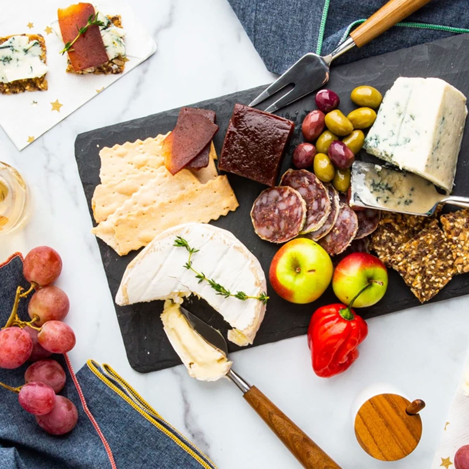 ZOEYES 4-Piece Black Slate Cheese Board Set - 8