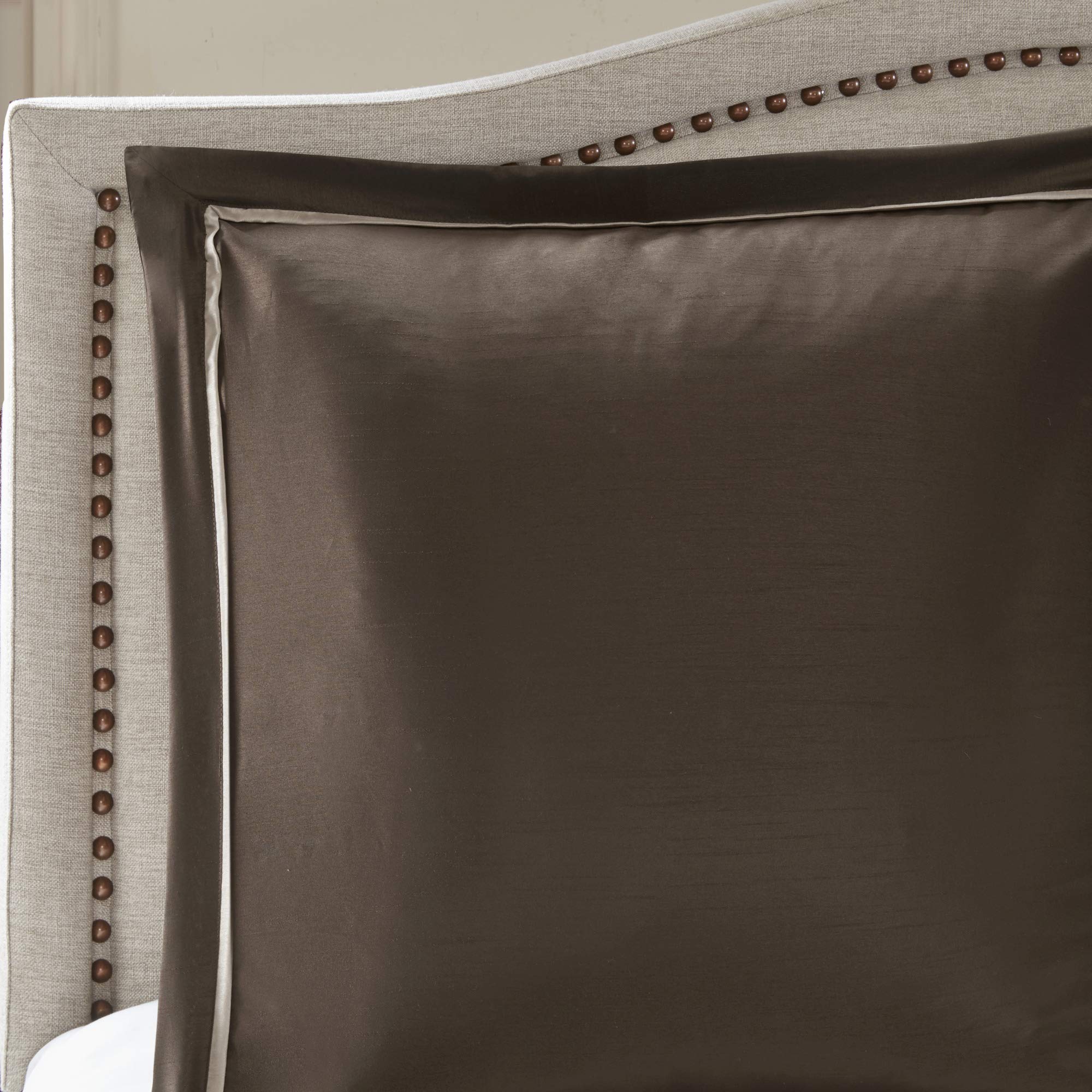Madison Park Essentials Delaney 24-Piece Luxury Bedding Set - Satin Jacquard Comforter, Sheets, Decorative Pillows & Curtains - All Season King Size (104