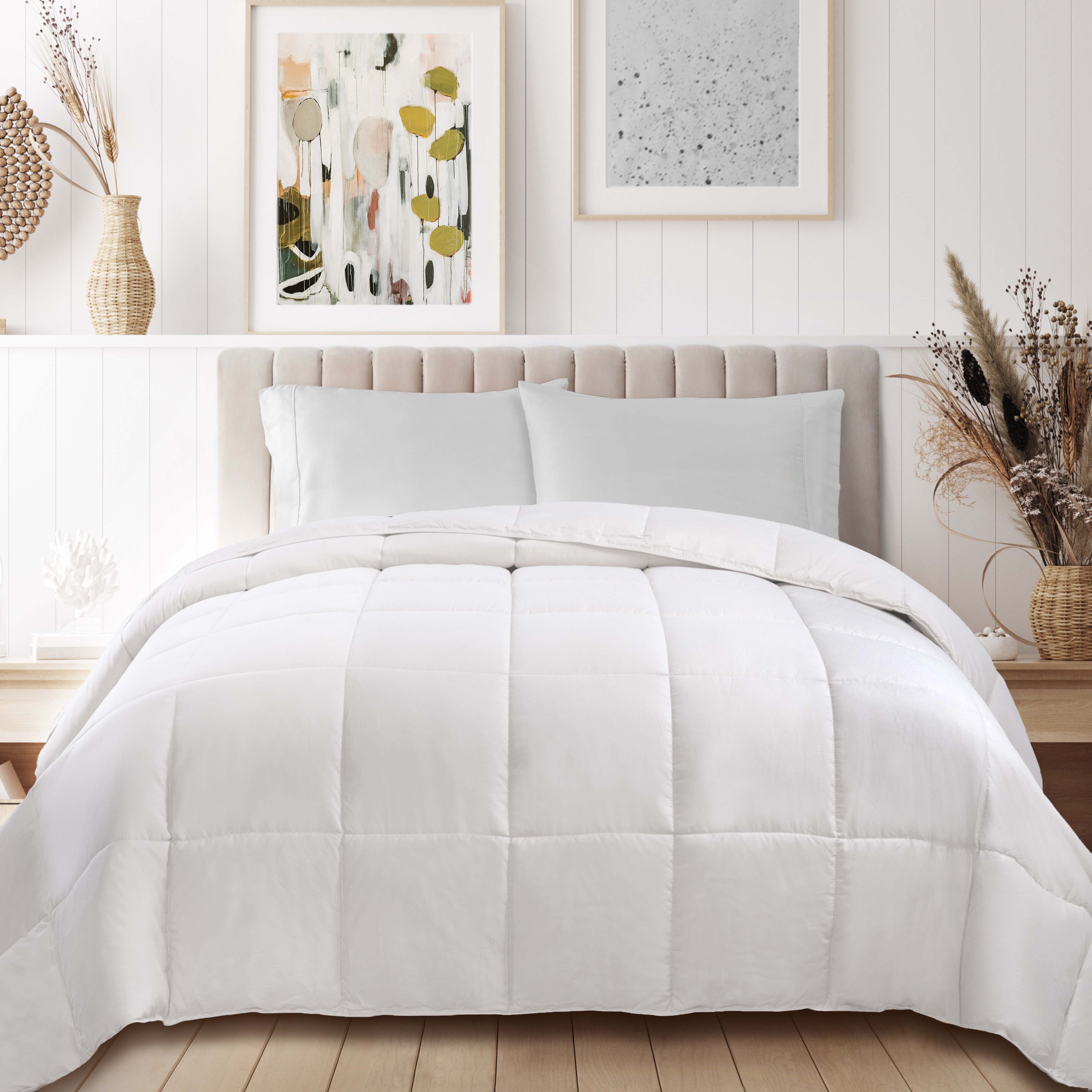 All-Season Reversible Down Alternative Comforter - Lightweight & Hypoallergenic Bedding for Year-Round Comfort - Perfect for Master Bedroom, Guest Room & Dorm Use
