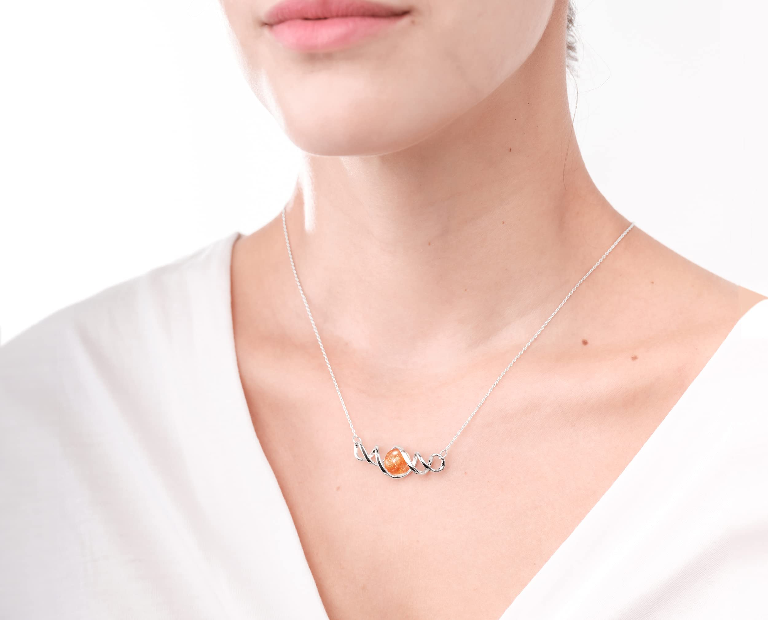 Oregon Sunstone Silver Pendant Necklace for Women - Minimalist Birthstone Jewelry, Dainty Chain for Everyday Wear, Gift for Her, Birthday, Anniversary, or Special Occasion