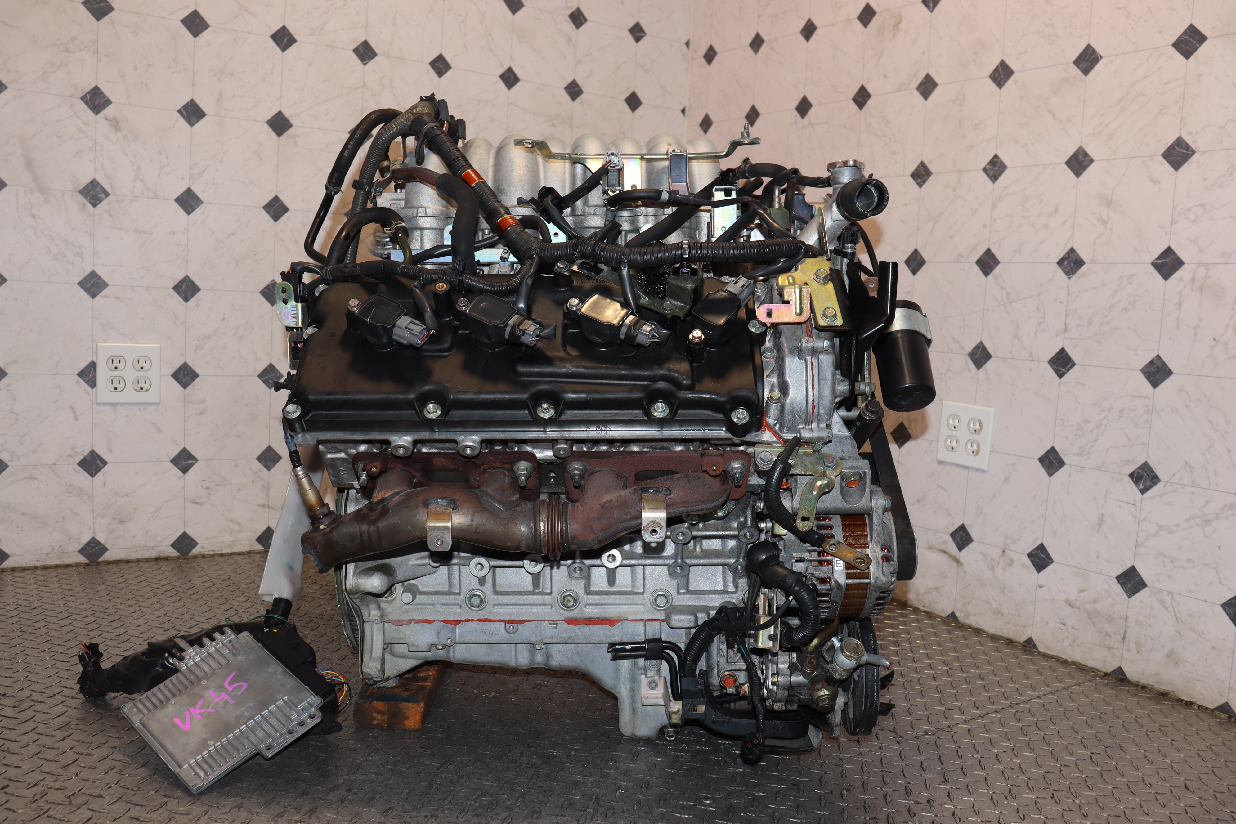 JDM Infiniti FX45 M45 4.5L V8 VK45DE Engine (2006-2010) - Replacement Engine for Infiniti FX45 & M45 Models - Perfect for Performance Upgrades & Engine Replacement Projects