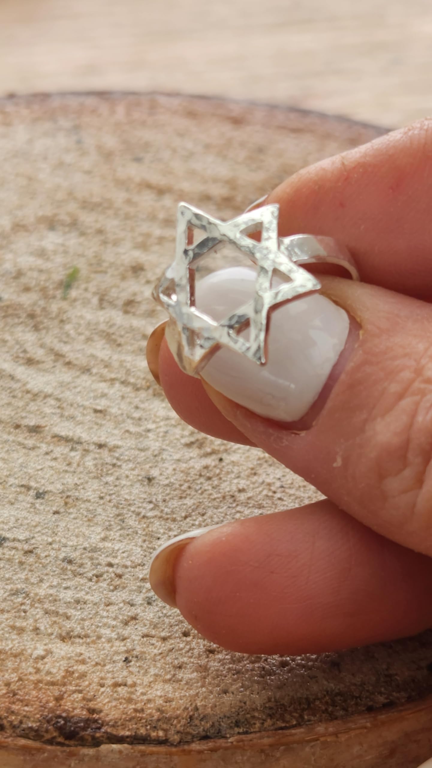 925 Sterling Silver Star of David Hammered Ring - Jewish Magen David Stackable Ring for Women, Size 8 | Non-Tarnish Religious Jewelry for Everyday Wear, Gift Giving & Special Occasions