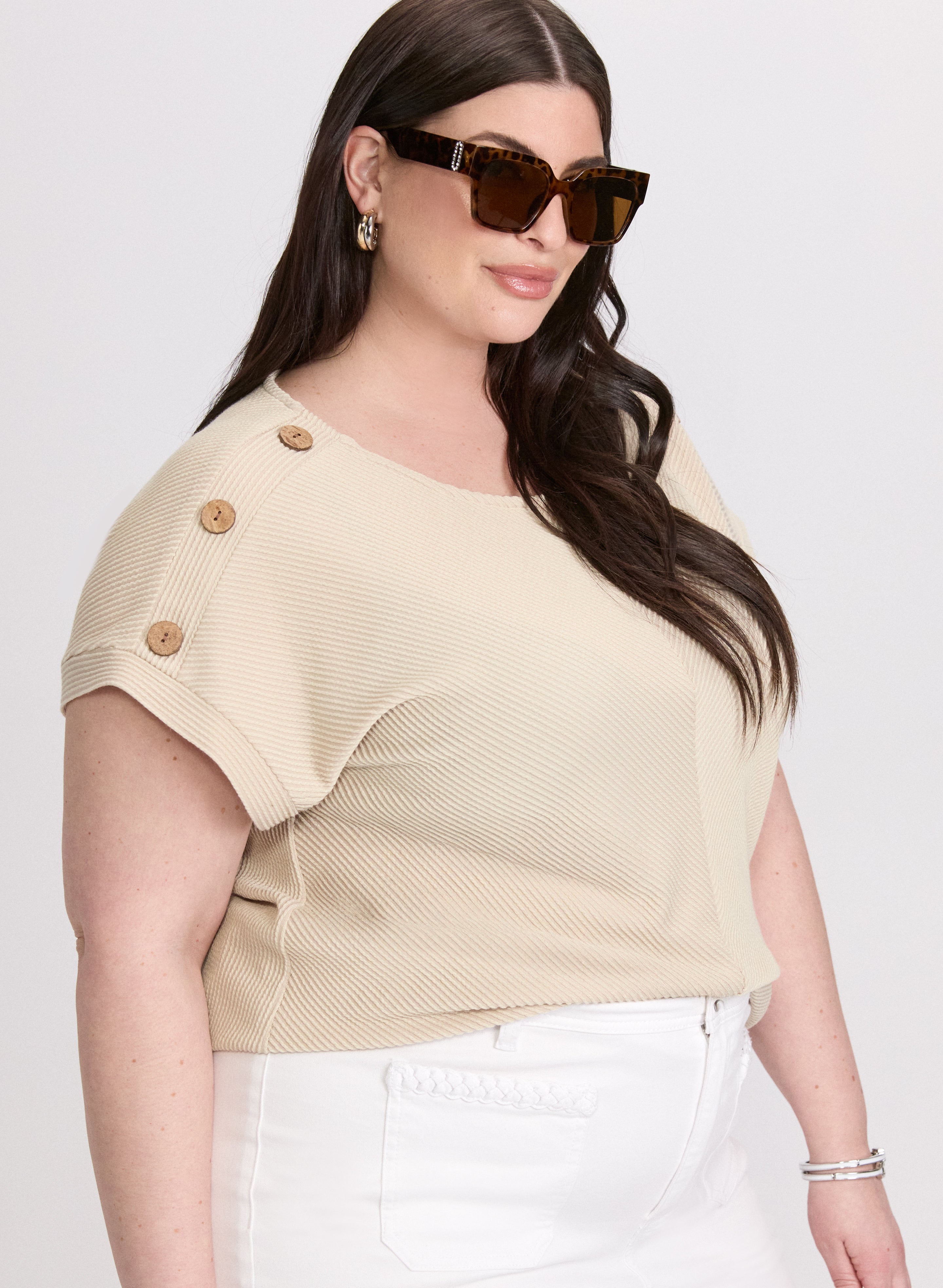 Stylish Button Detail Top for Women - Trendy Blouse with Unique Button Accents - Perfect for Casual Outings, Office Wear & Date Nights