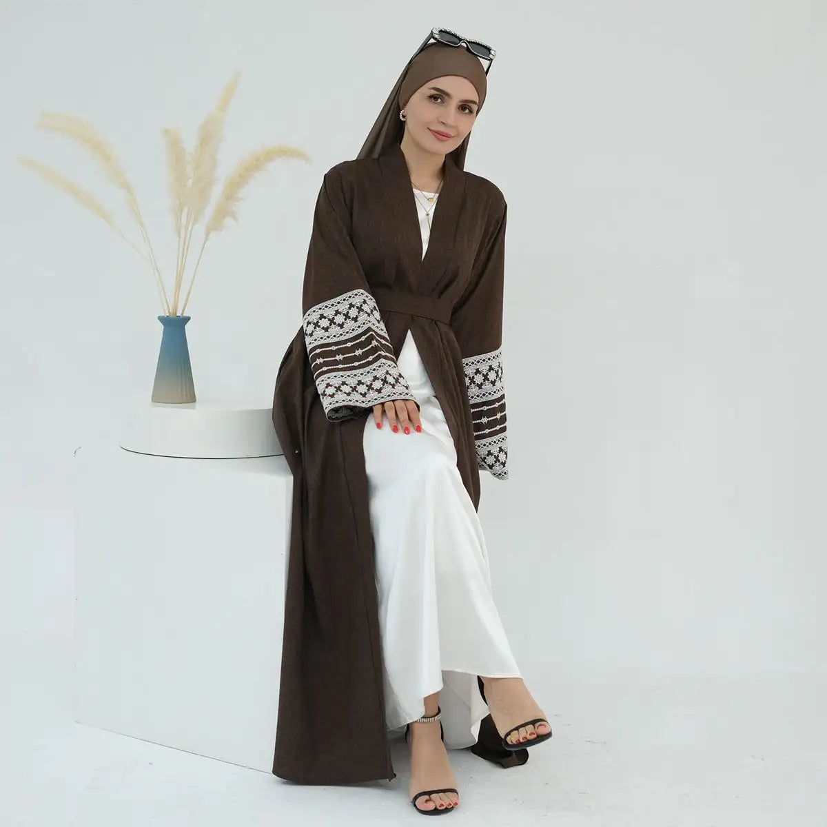 Elegant Embroidered Sleeve Cardigan Open Abaya Dress for Women - Perfect for Prayer, Modest Fashion & Special Occasions