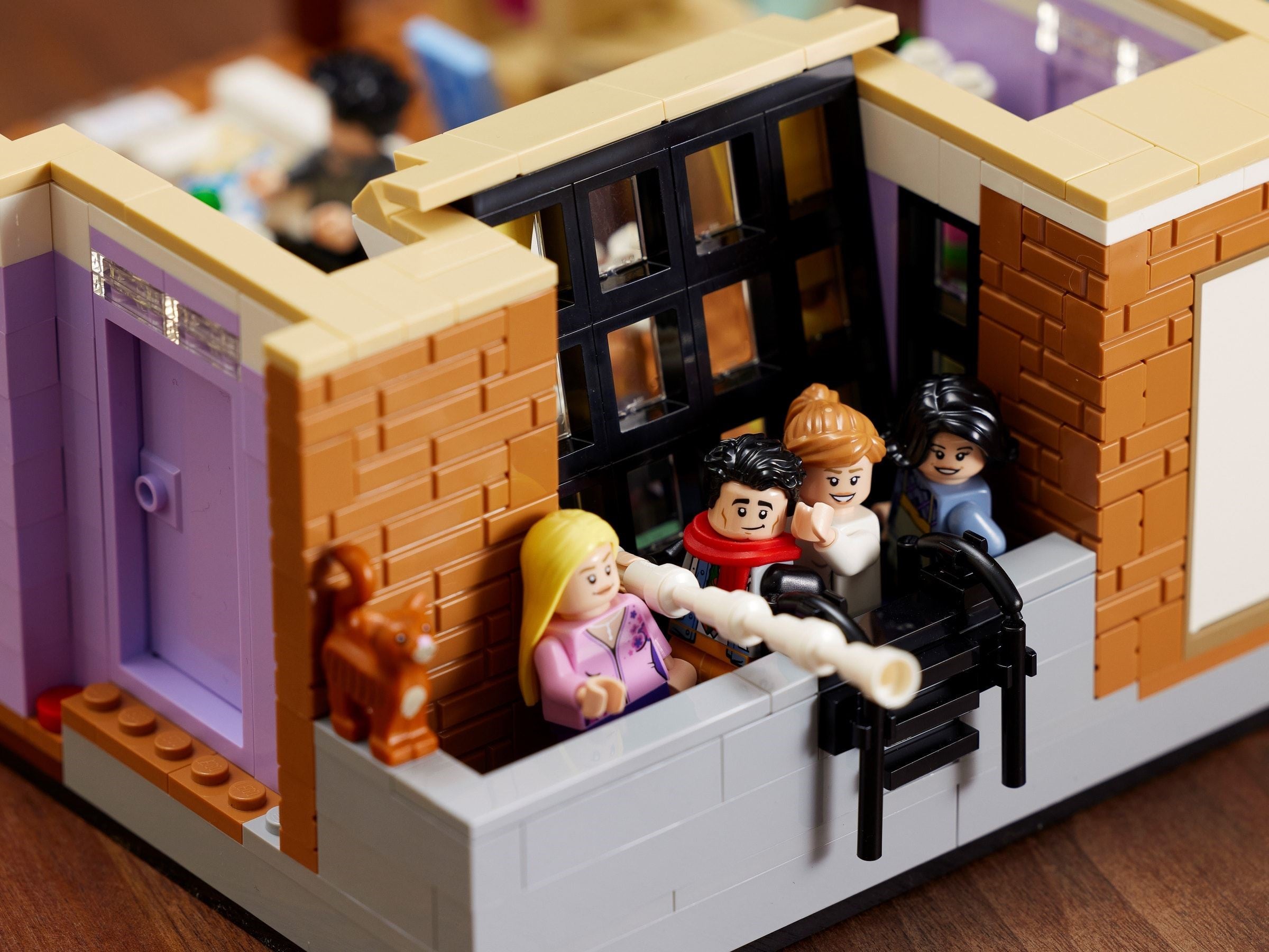 LEGO 10292 Friends The Apartments Building Set - Recreate Iconic TV Show Scenes | Perfect Gift for Fans & Collectors | Great for Display & Play at Home