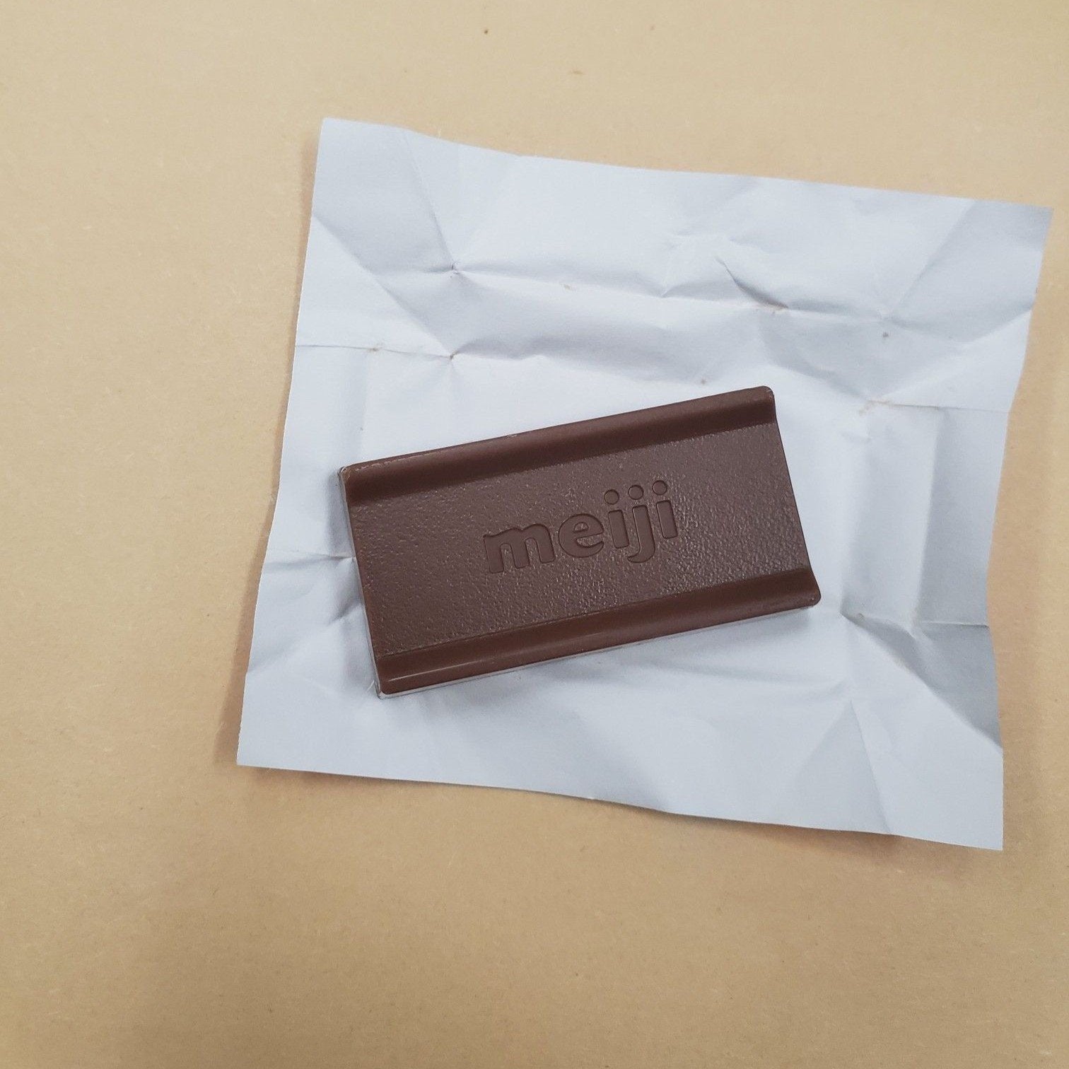 Premium Meiji Strawberry Filled Bite-Sized Chocolates - 26 Pieces per Pack (5 Packs) - Perfect for Gifts, Parties & Office Snacks