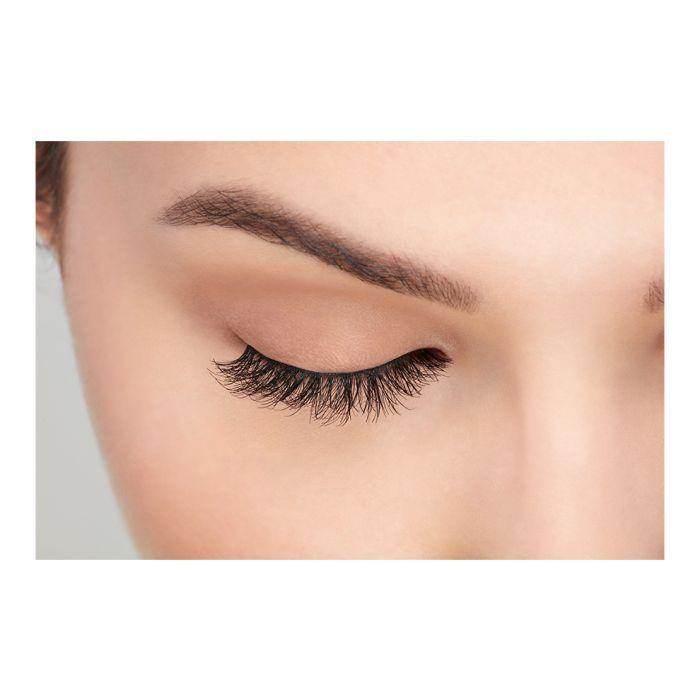 Ardell Demi Wispies False Eyelashes - Natural Looking Flared Lashes for Dramatic Eye Makeup | Perfect for Parties, Weddings & Special Occasions