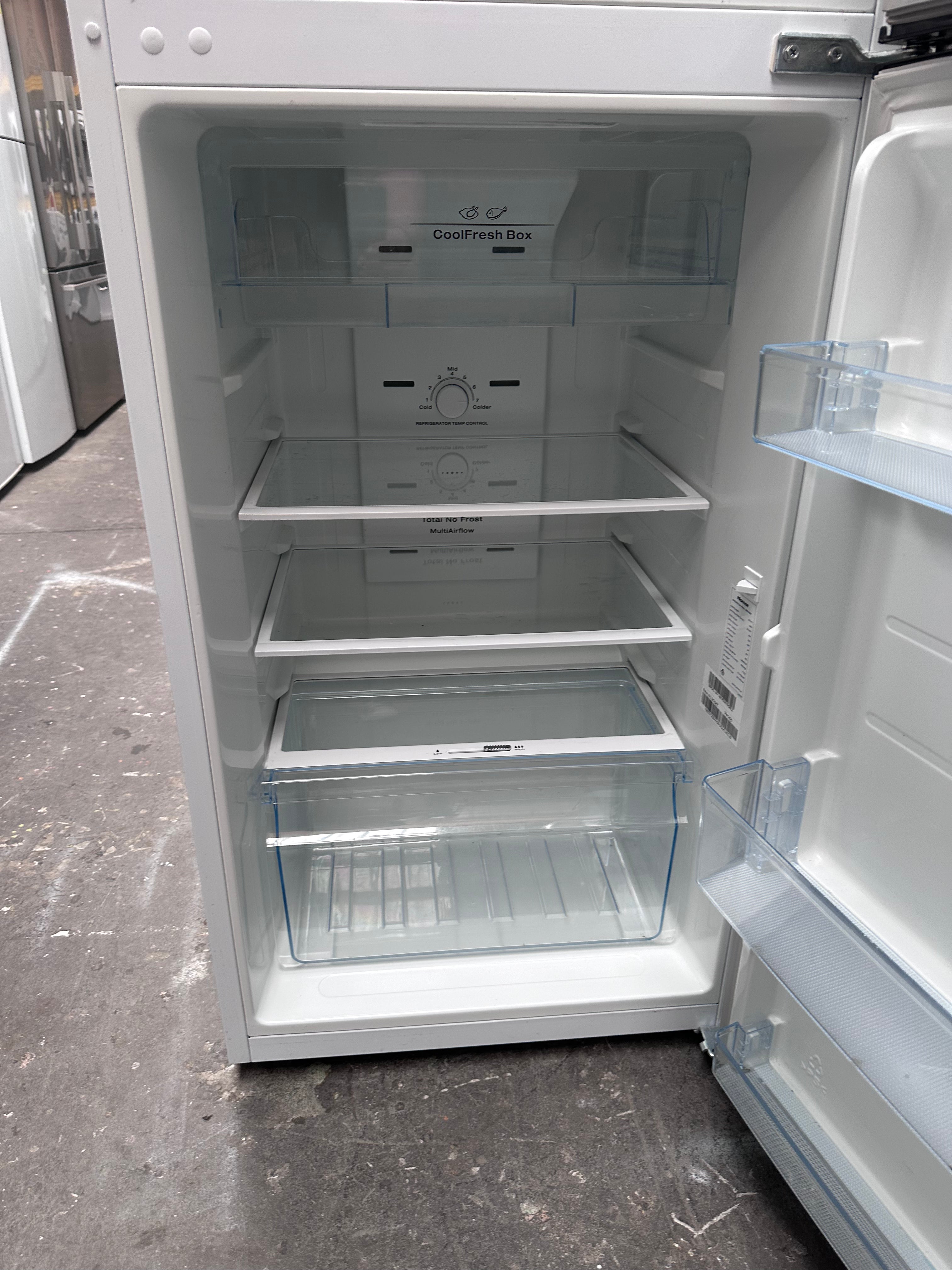 Hisense 230L Top Mount Refrigerator - Energy Efficient, Quiet Operation - Perfect for Small Apartments, Dorms & Office Break Rooms [Certified Refurbished]